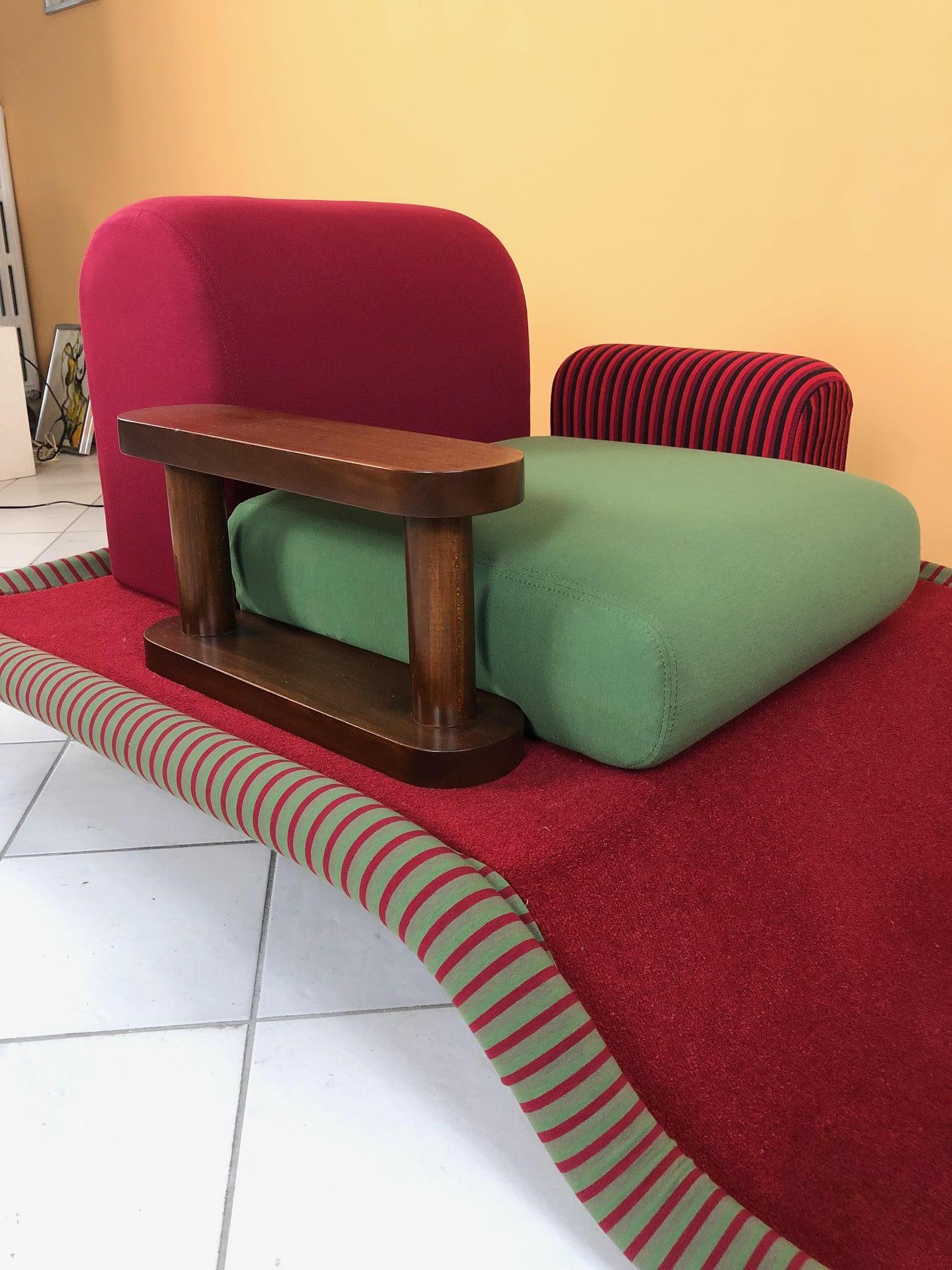 Ettore Sottsass “Tappeto Volante” Armchair for Bedding Brevetti, Italy, 1974 In Good Condition For Sale In Padova, IT