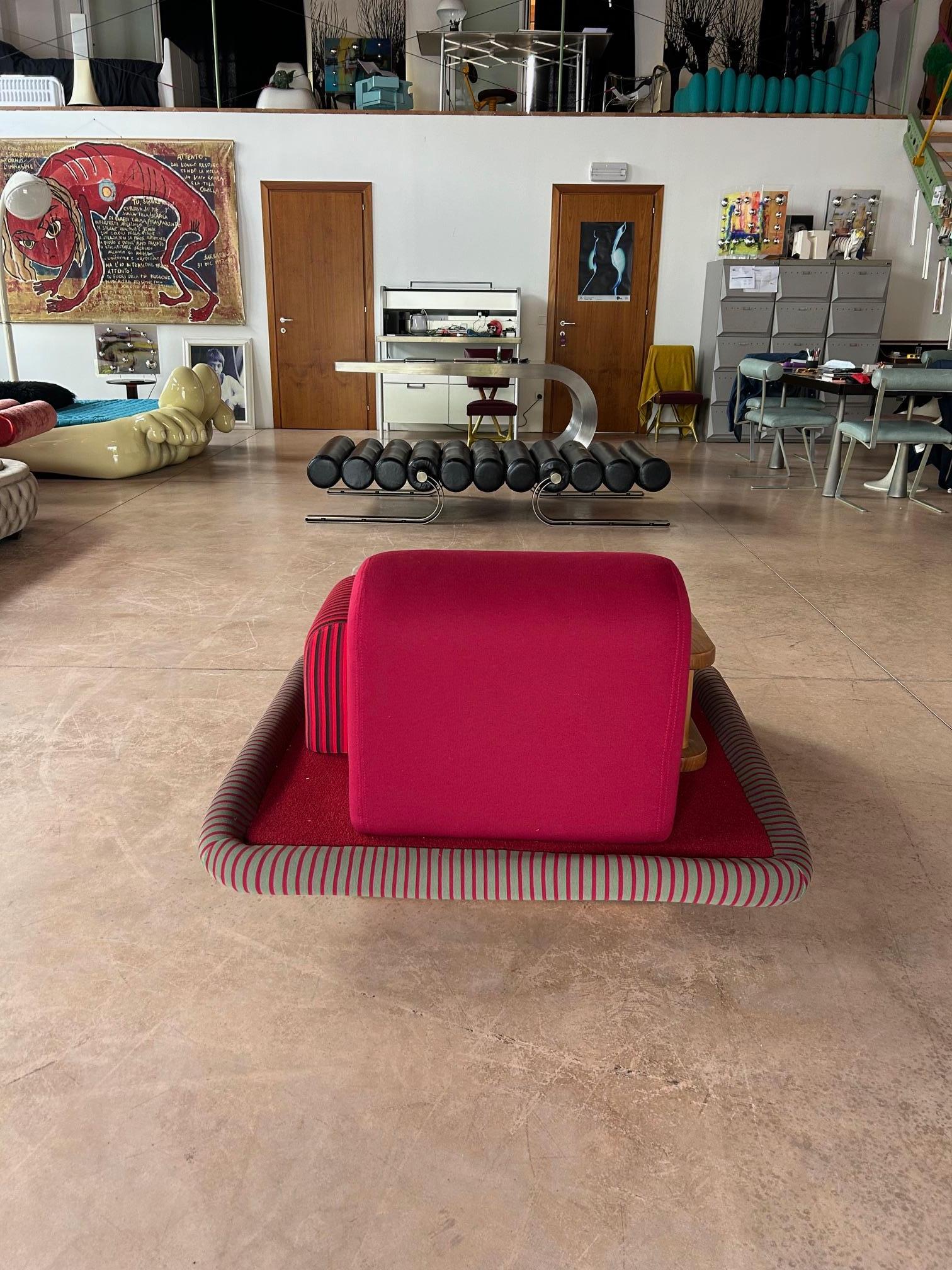 Ettore Sottsass Tappeto Volante - Flying Carper Sessel für Bedding Brevetti im Angebot 2