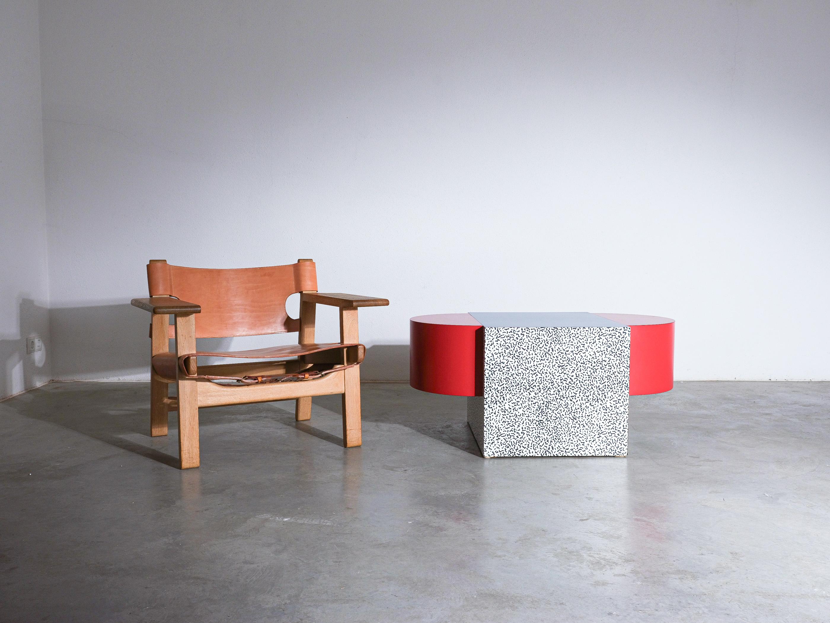 Ettore Sottsass Tony Tisch Postmodernes Italien, um 1970 im Angebot 4