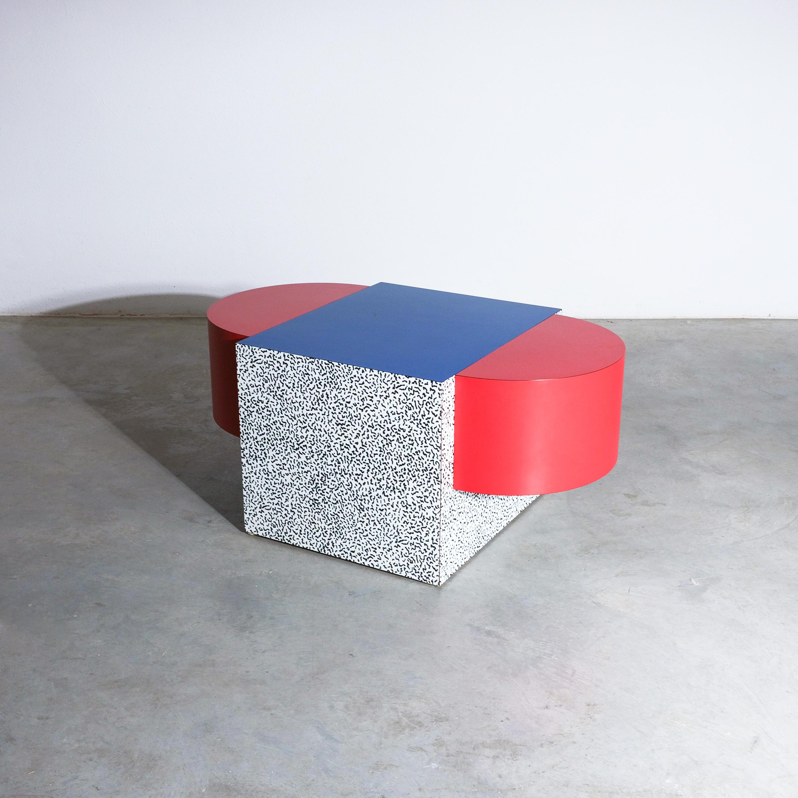 Ettore Sottsass Tony Tisch Postmodernes Italien, um 1970 im Angebot 5