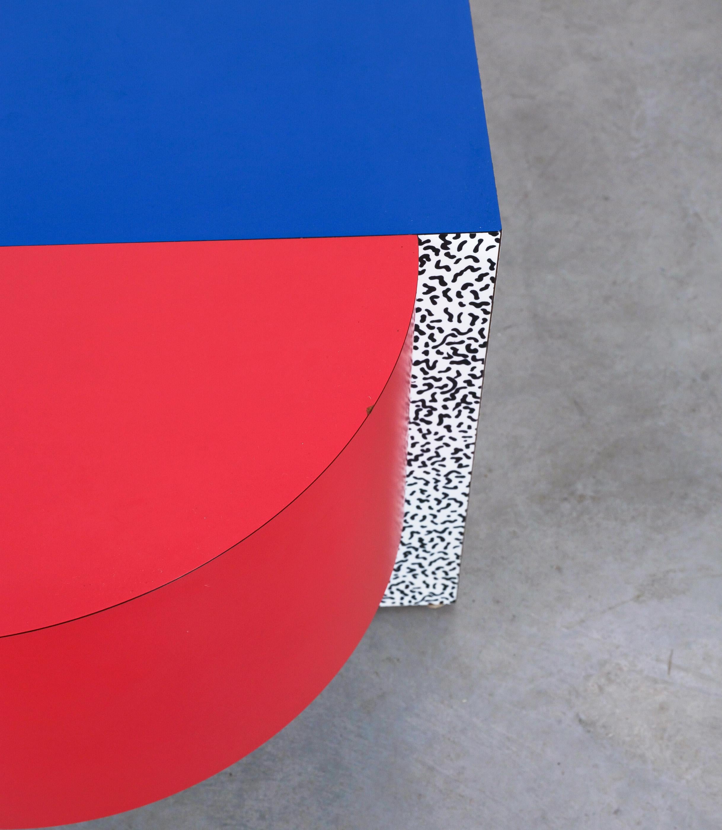Ettore Sottsass Tony Tisch Postmodernes Italien, um 1970 im Angebot 2