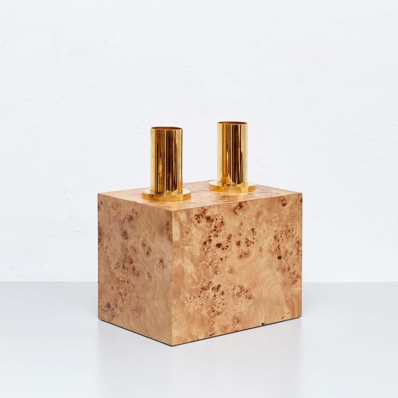 Ettore Sottsass Veintisiete maderas para un jarrón chino de flores artificiales A Moderno en venta