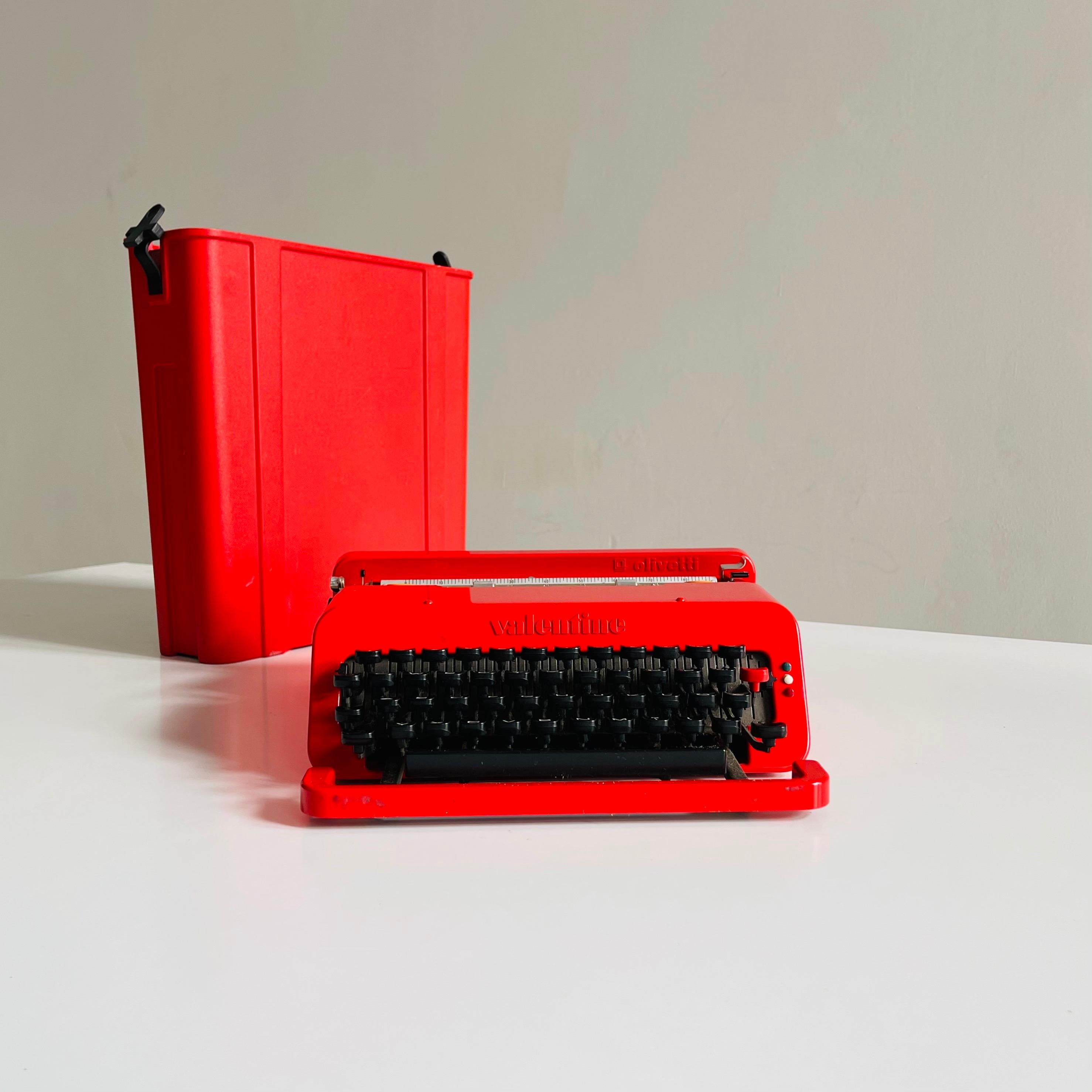 Mid-Century Modern Ettore Sottsass Valentine Portable Typewriter for Olivetti, 1968 For Sale