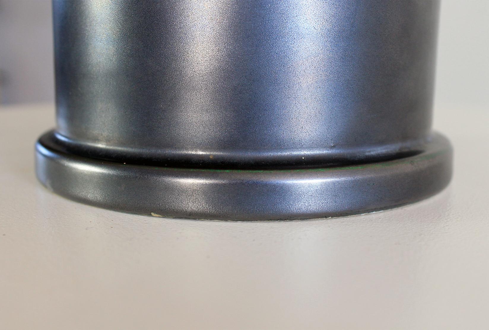 Ettore Sottsass Vase aus der Stepped Series in emaillierter Keramik von Bitossi, 1990er Jahre (Postmoderne) im Angebot