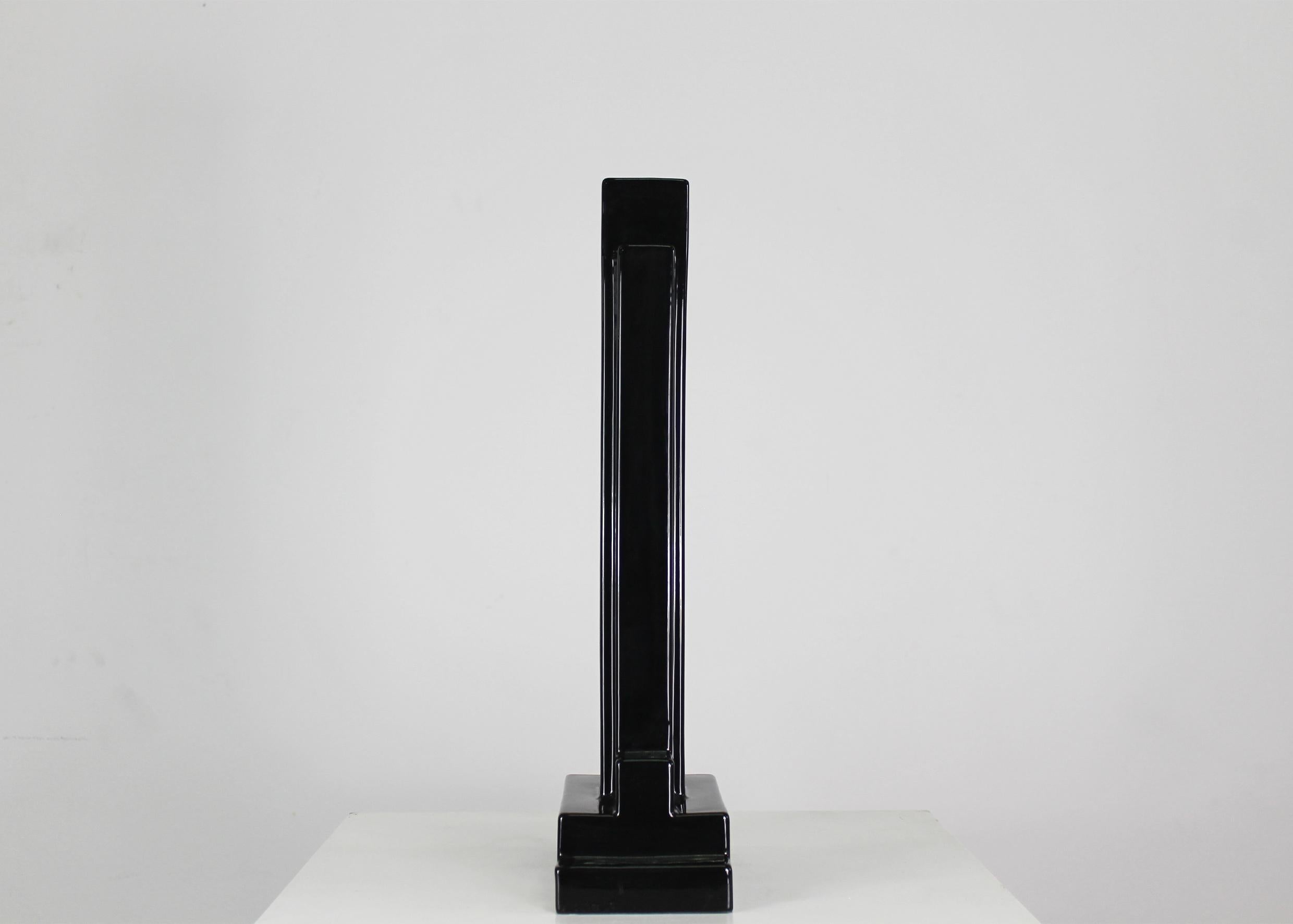 Ettore Sottsass Y15 Vase aus schwarz emaillierter Keramik Yantra-Serie Poltronova 70er Jahre (Ende des 20. Jahrhunderts) im Angebot