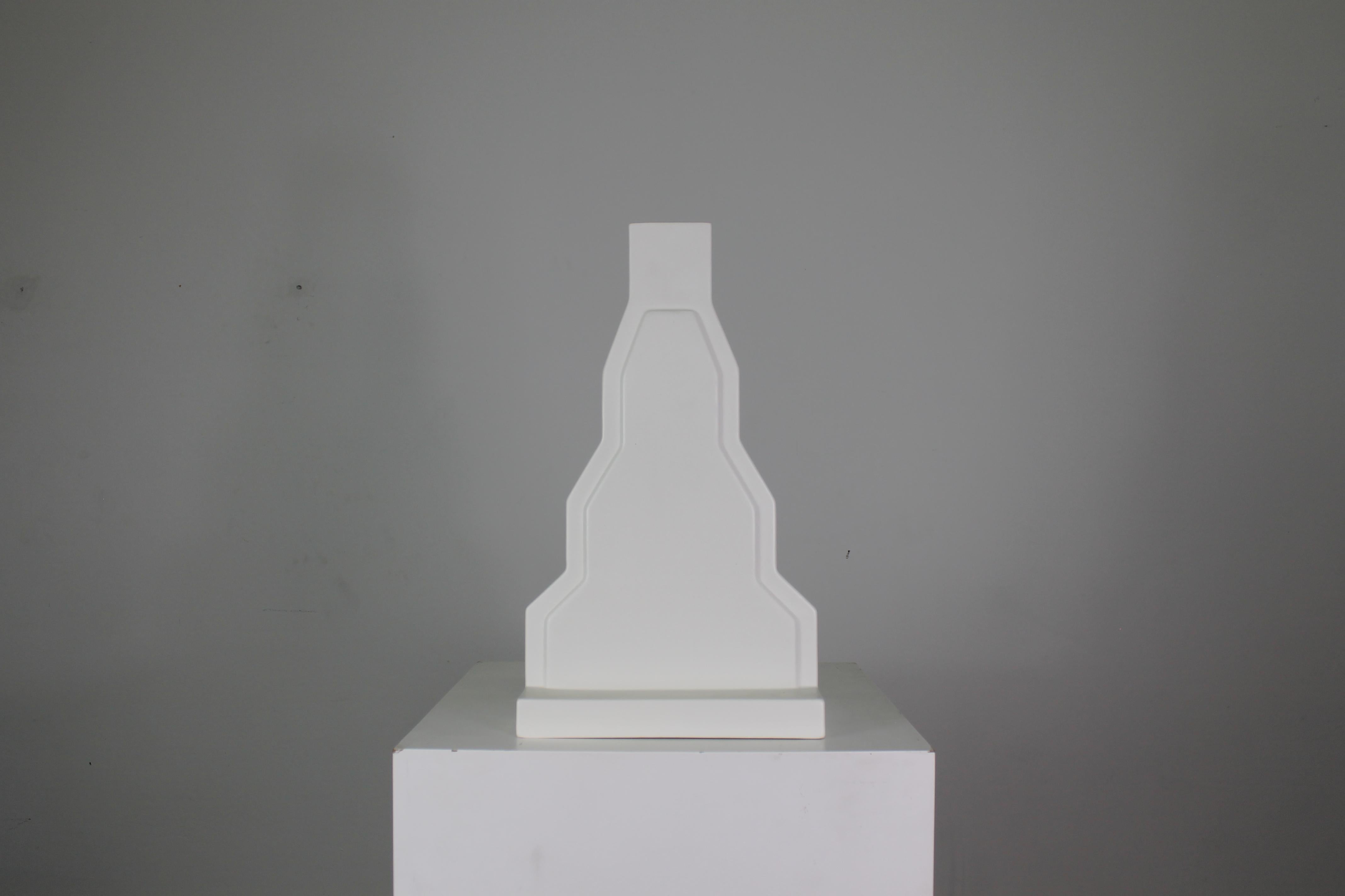 Italiano Ettore Sottsass Y23 Vase in White Enameled Ceramic Yantra Series Poltronova 70s in vendita