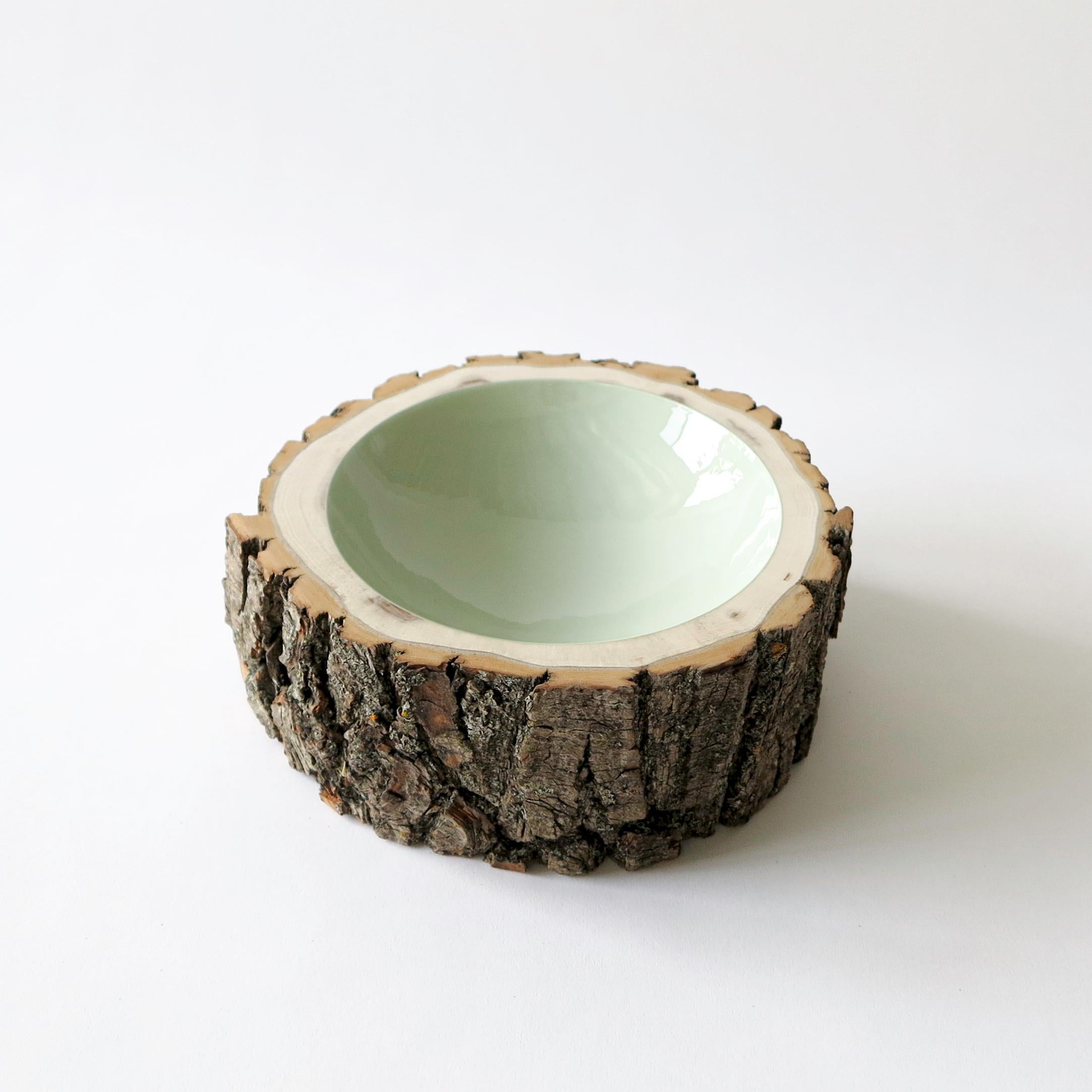 Perfect as a feature objet d'art on your table or shelves, a catch-all for jewellery and special items, or displayed as a group for a striking centrepiece. 
Each Log Bowl is unique and makes the perfect one of a kind gift.

Log bowls combine the