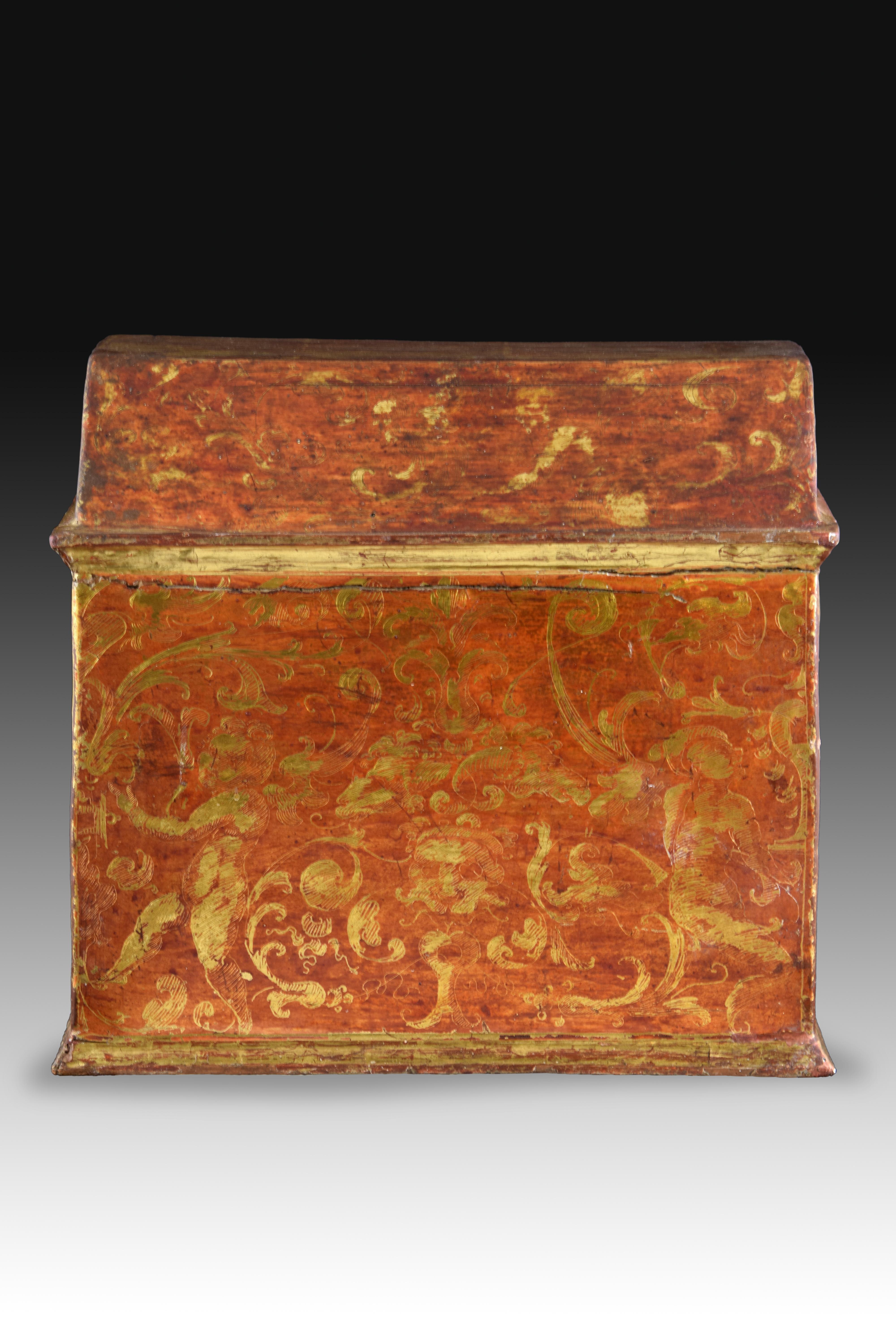 Eucharistic Chest, Carved and Polychrome Wood, Spain, 16th Century 2