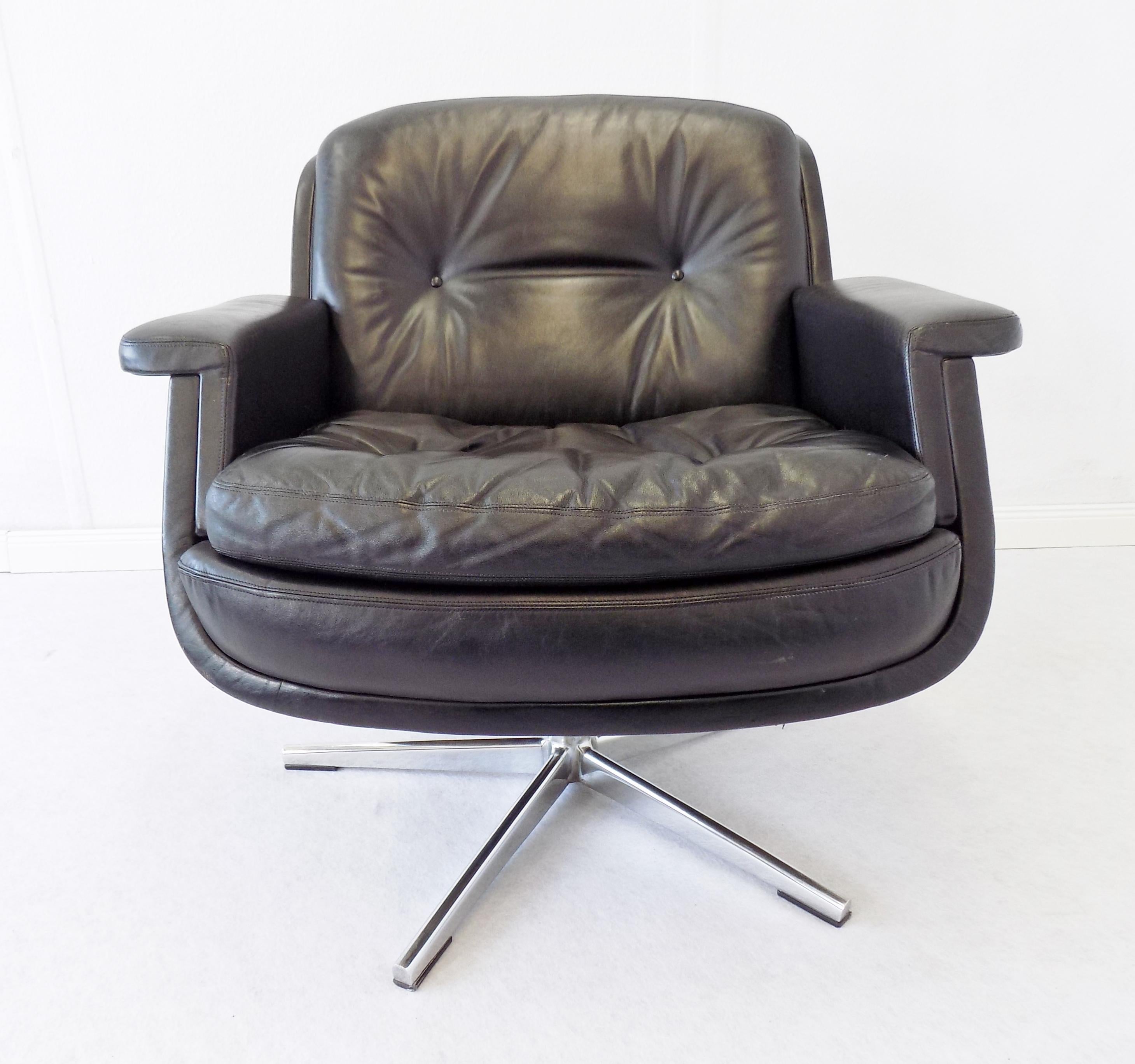 Mid-Century Modern Eugen Schmidt Black Leather Lounge Chair, Boardroom of Krupp Mid-Century modern For Sale