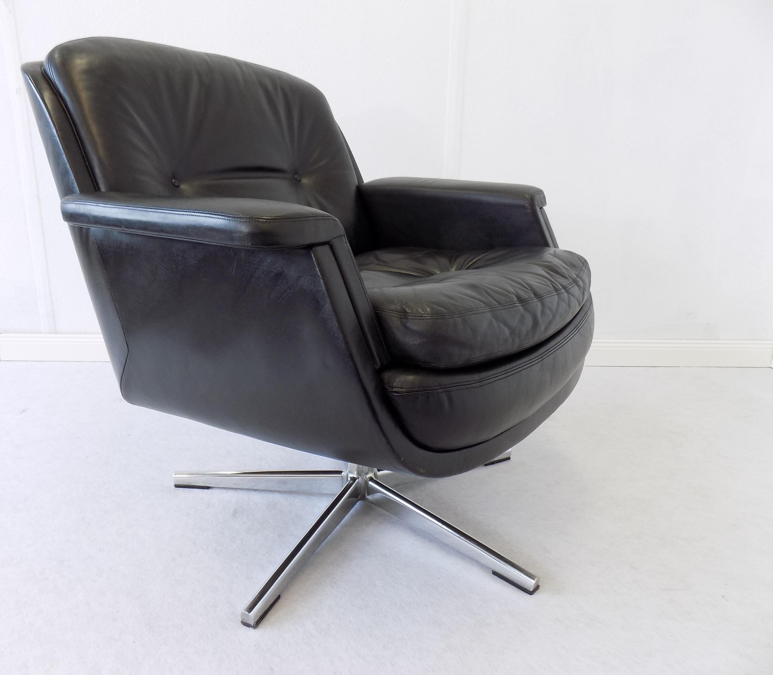 Eugen Schmidt Black Leather Lounge Chair, Boardroom of Krupp Mid-Century modern In Good Condition For Sale In Ludwigslust, Mecklenburg-Vorpommern