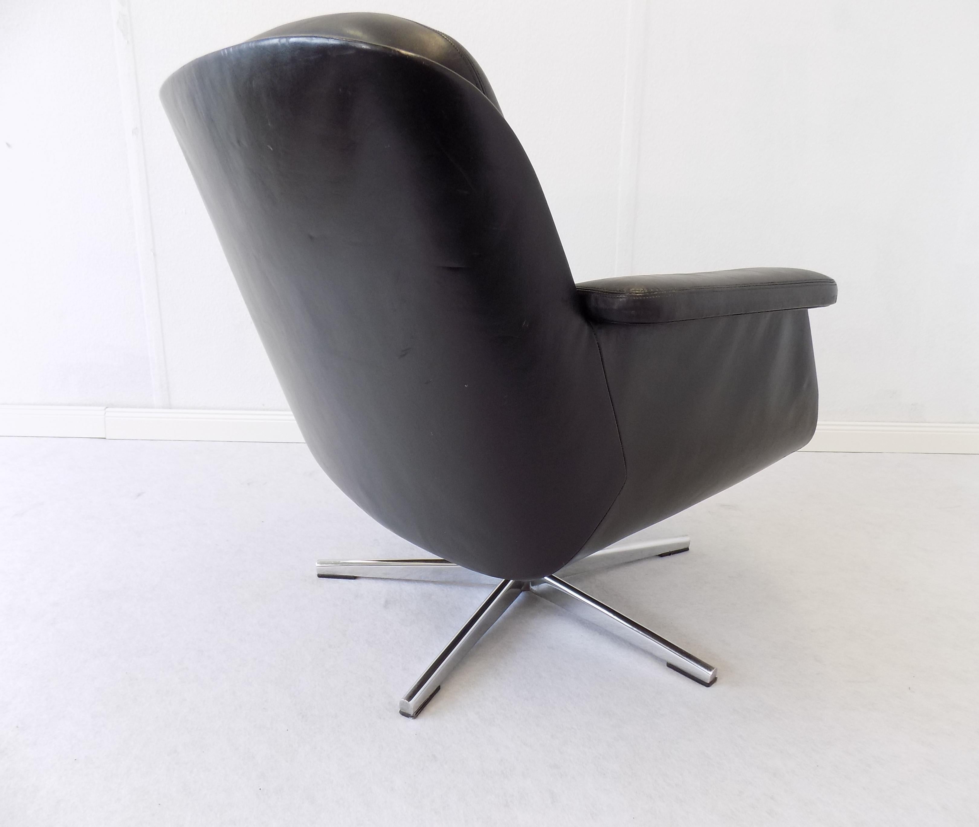 Mid-20th Century Eugen Schmidt Black Leather Lounge Chair, Boardroom of Krupp Mid-Century modern For Sale