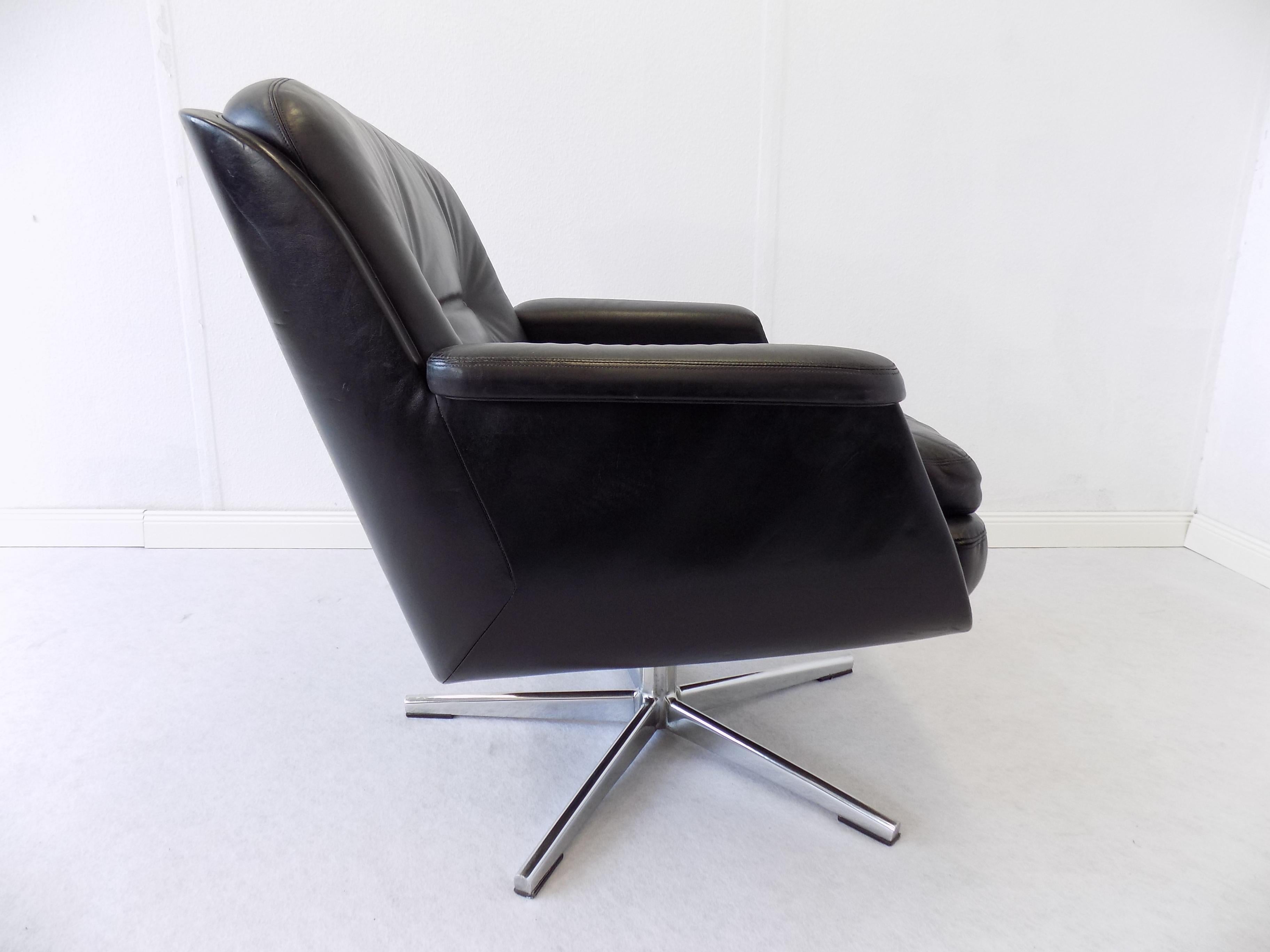 Eugen Schmidt Black Leather Lounge Chair, Boardroom of Krupp Mid-Century modern For Sale 1