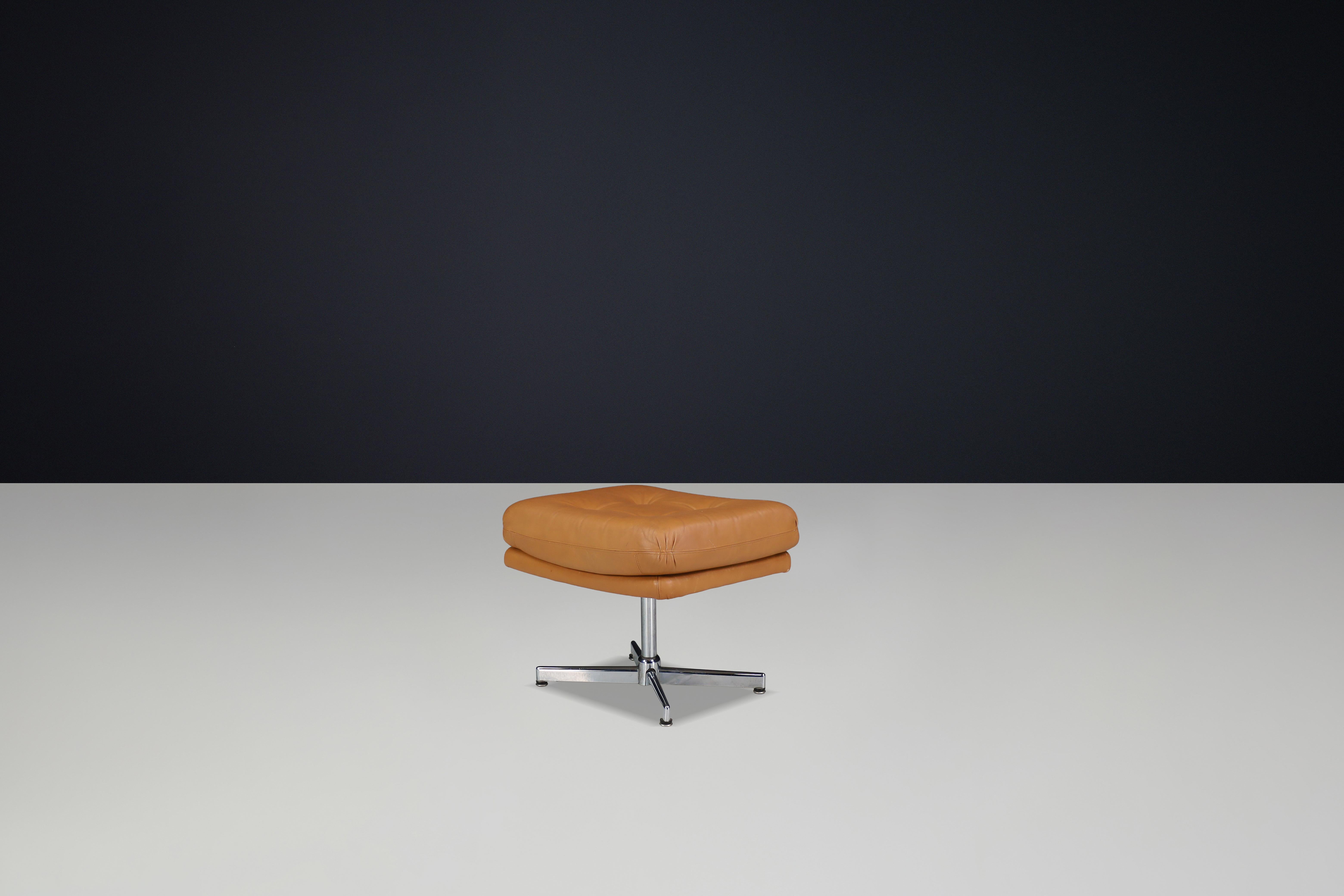 Eugen Schmidt Swivel Lounge Chair and Ottoman in Cognac Leather, Germany, 1970s In Good Condition For Sale In Almelo, NL
