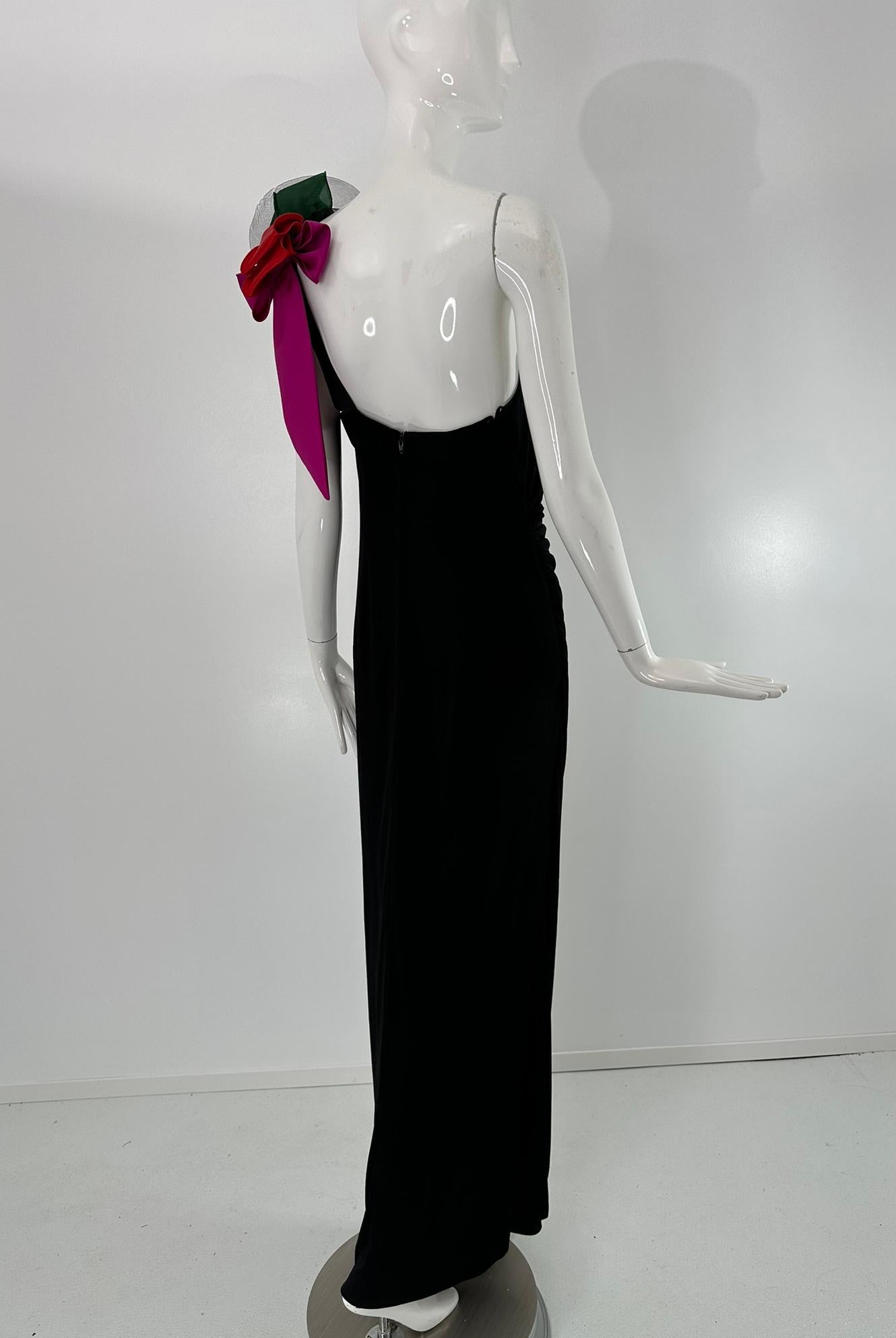 Eugene Alexander Robe asymétrique drapée en jersey noir avec épaule florale 1980 en vente 2