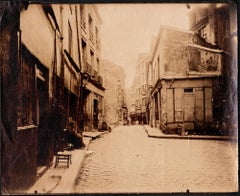 Une cour de la rue Saint Médard, 5° Arrondissement. Atget negativo n. 1486