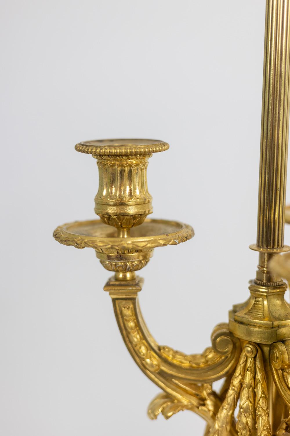 Français Eugène Bazart Paris. Lampe bouillotte en bronze doré Circa 1880. en vente