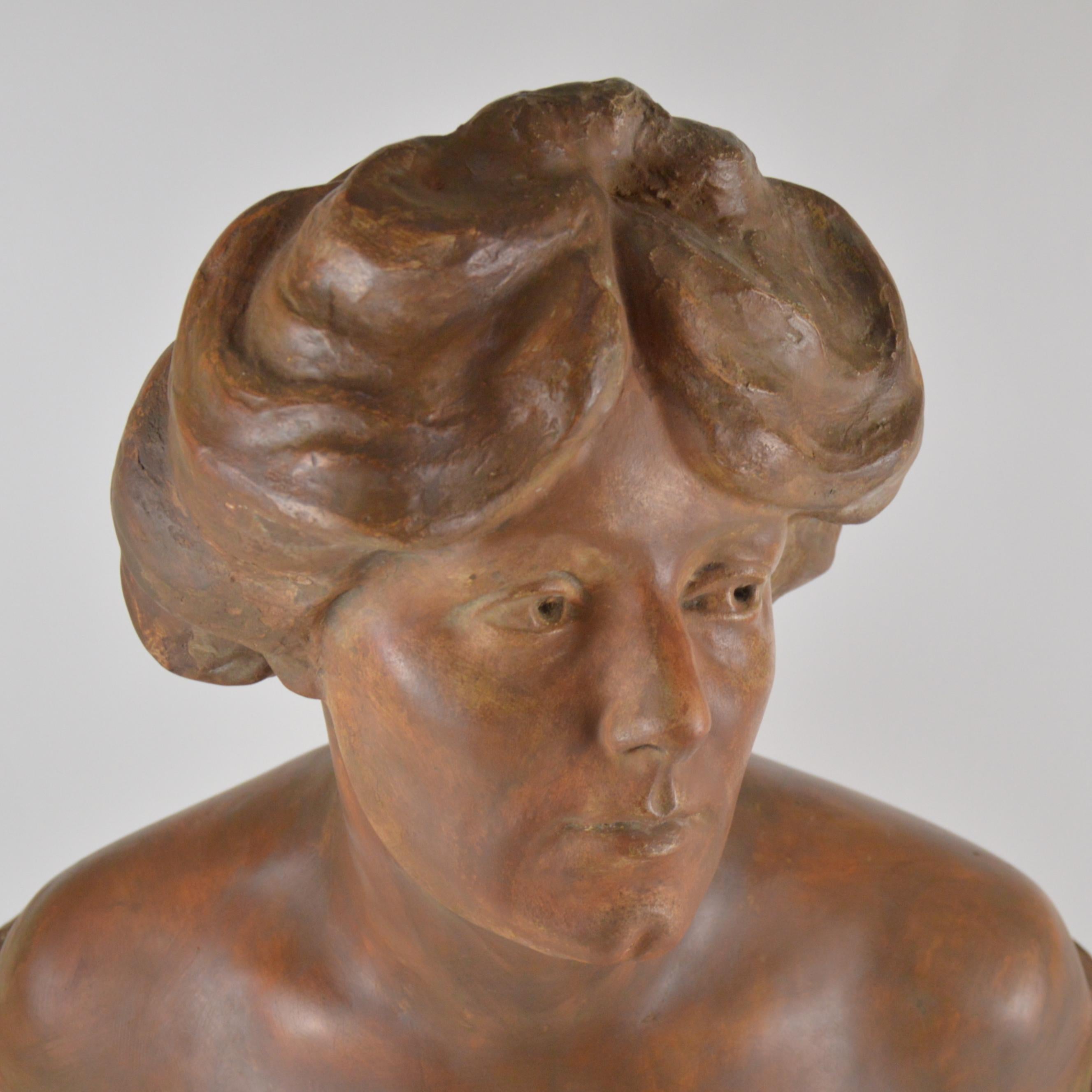 Eugène Canneel (1882-1966), Belgian school. Sculpture buste of a woman in patinated plaster.
 