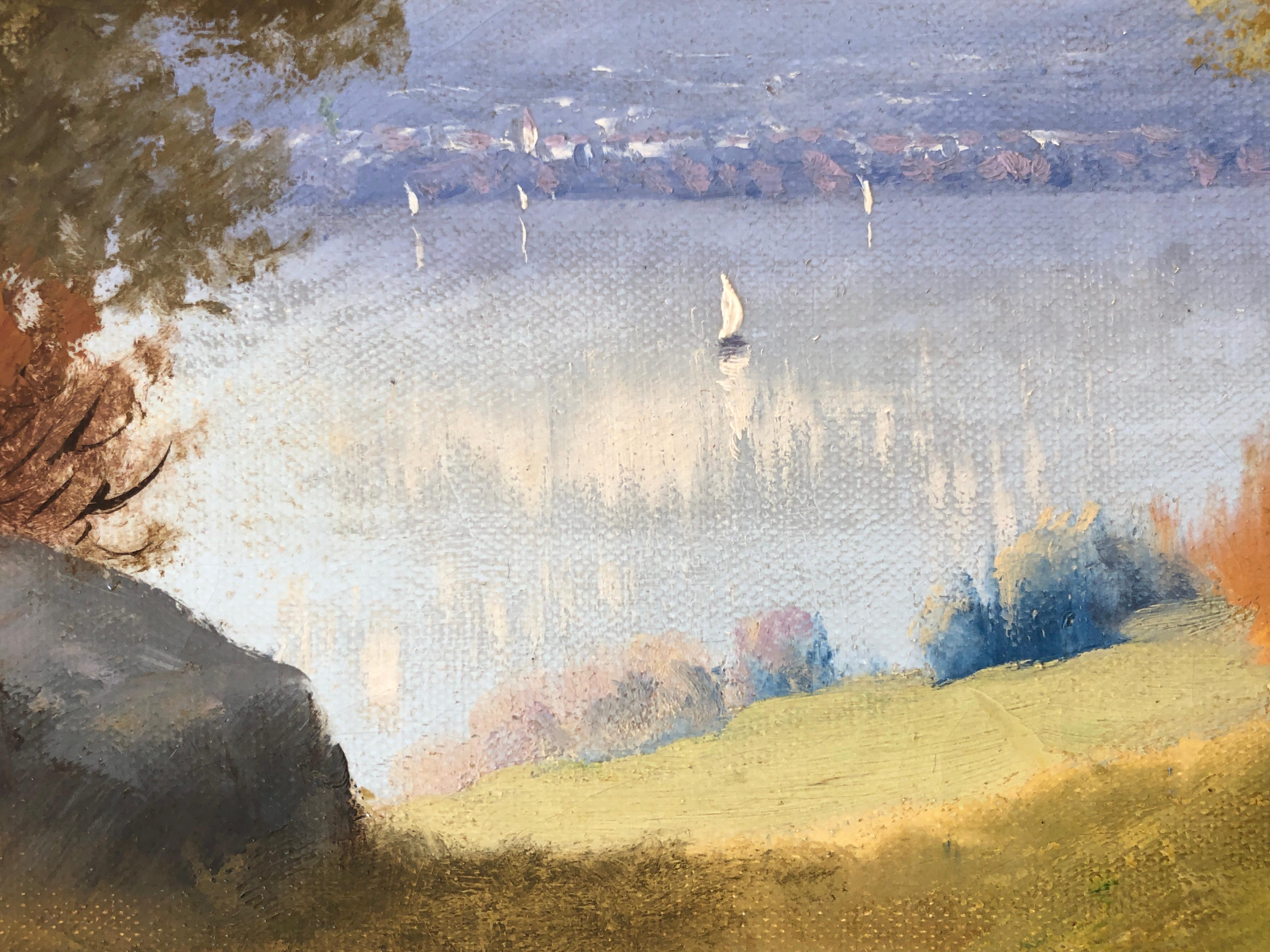 Dieses Kunstwerk besticht durch seine atemberaubende Darstellung, die die friedliche Schönheit eines Waldweges, der zu einem ruhigen Gewässer führt, präzise und sensibel einfängt. Die meisterhafte Nutzung des Lichts fällt sofort ins Auge: Die Art