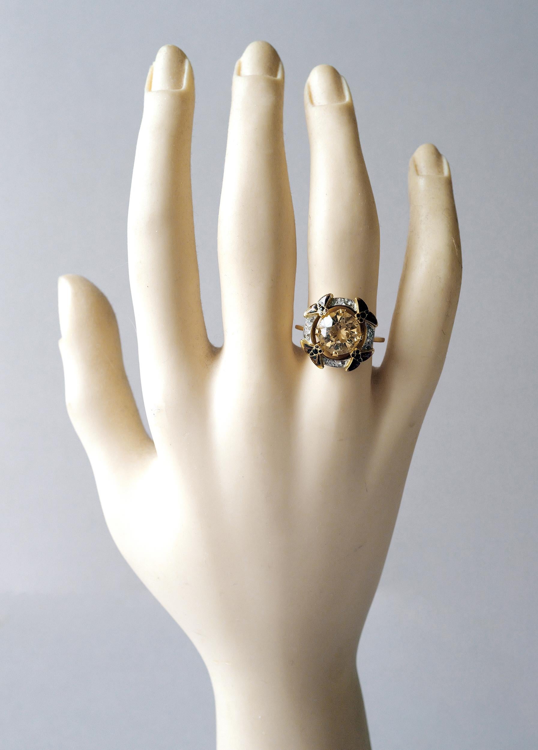 EUGÈNE FEUILLÂTRE An Art Nouveau Gold, Topaz and Diamond Insect Ring circa 1900 In Good Condition For Sale In London, GB