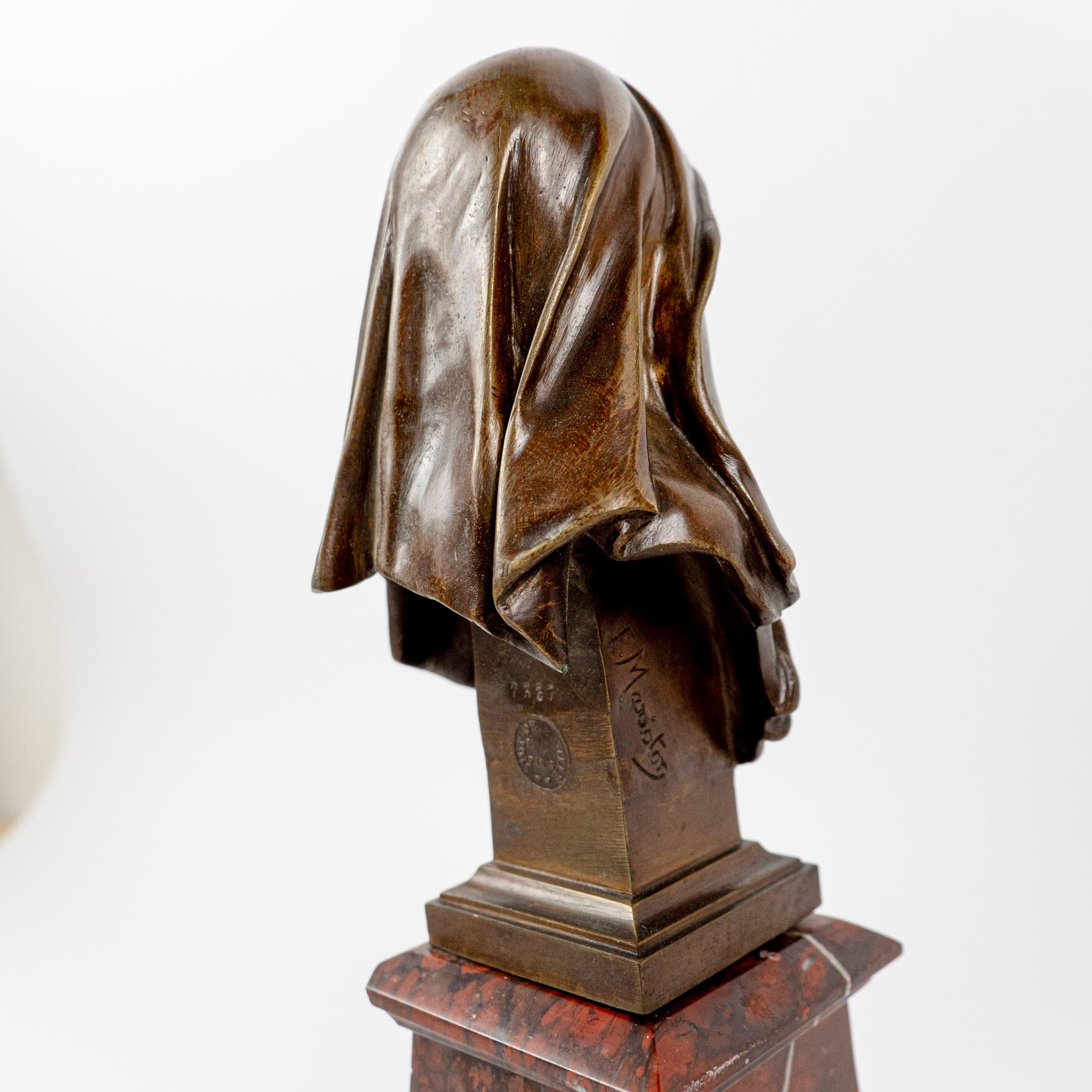 Eugène Marioton (1854-1933) Bustes du Christ et de Marie en vente 6