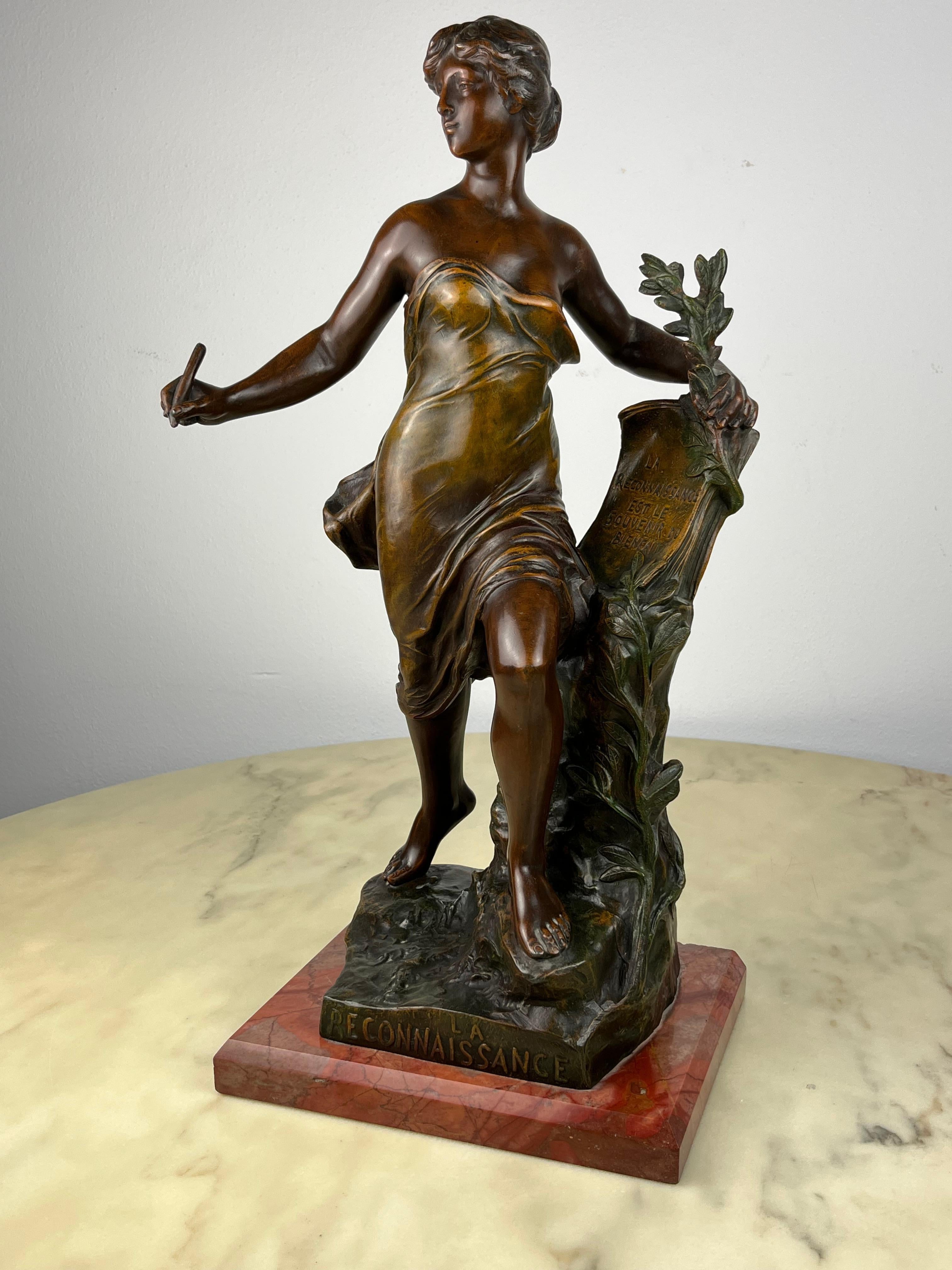 Eugene Marioton '1857-1933', La Reconoissance, statue de Spelter, France, années 1930 en vente 1