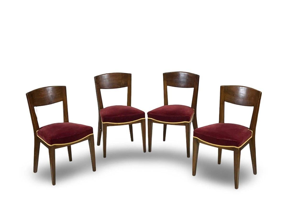 Eugène Printz, Set di sedie in ciliegio Art Deco Circa 1940 
Il prezzo si intende per 4 sedie
Le sedie a ponte di questo modello sono disponibili in un'altra pubblicità