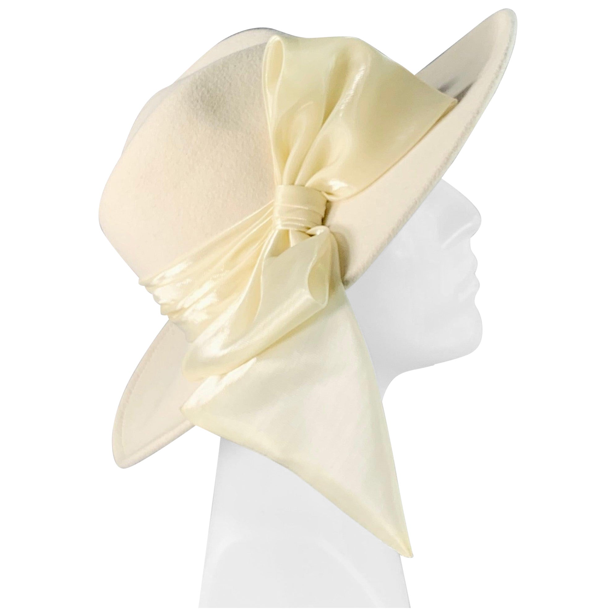 EUGENIA KIM One Size White Wool Felt Bow Trim Fedora Hat
