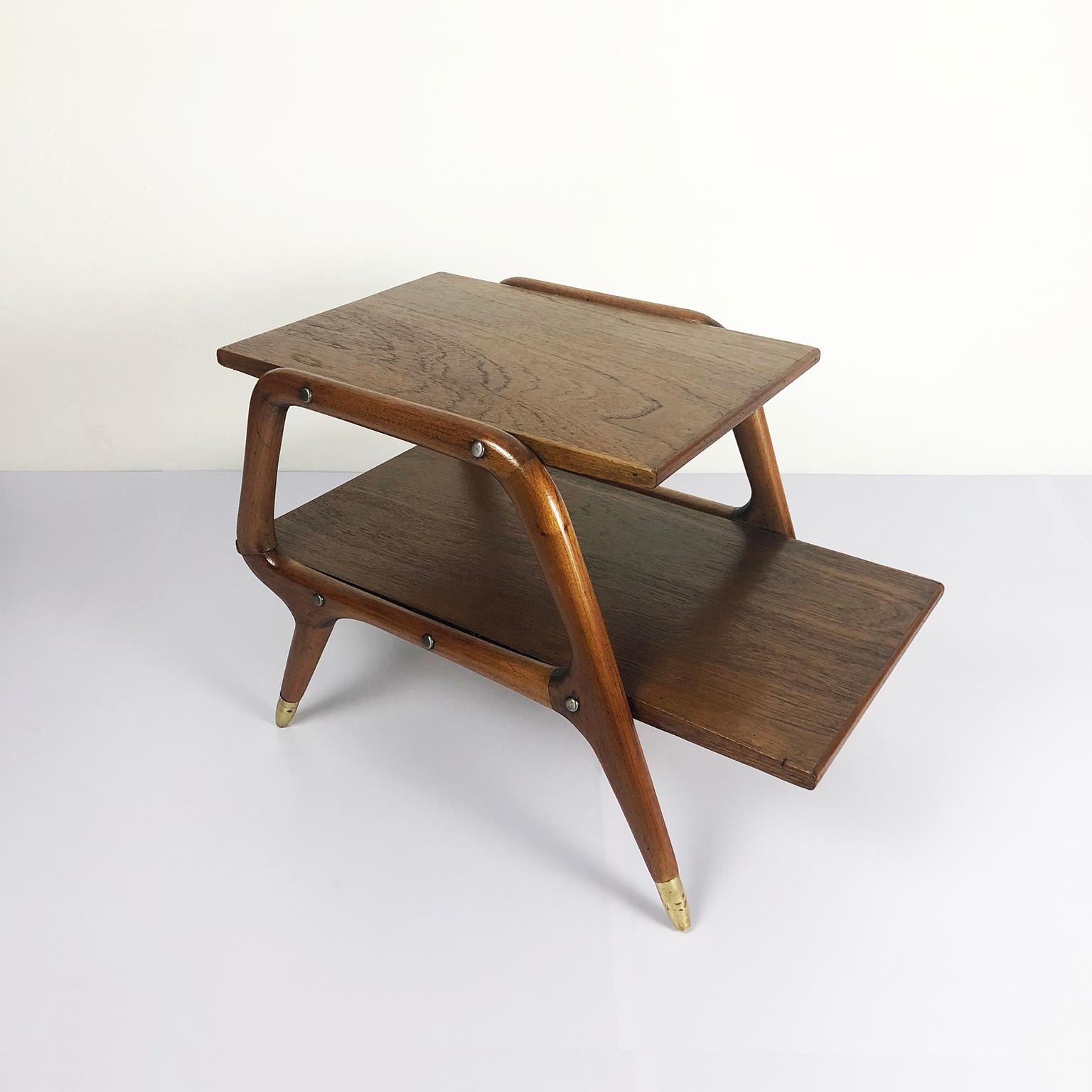We offer this rare Eugenio Escudero midcentury telephone table in mahogany wood, circa 1950.