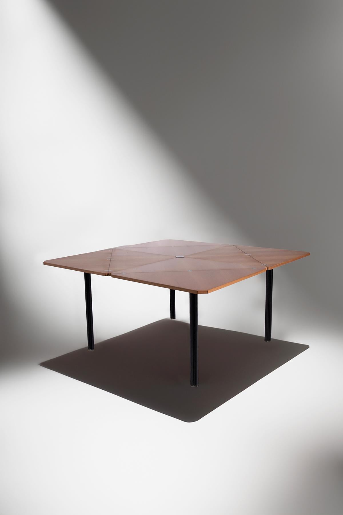 Eugenio Gerli Italian extending table for Tecno T92, LABEL 5