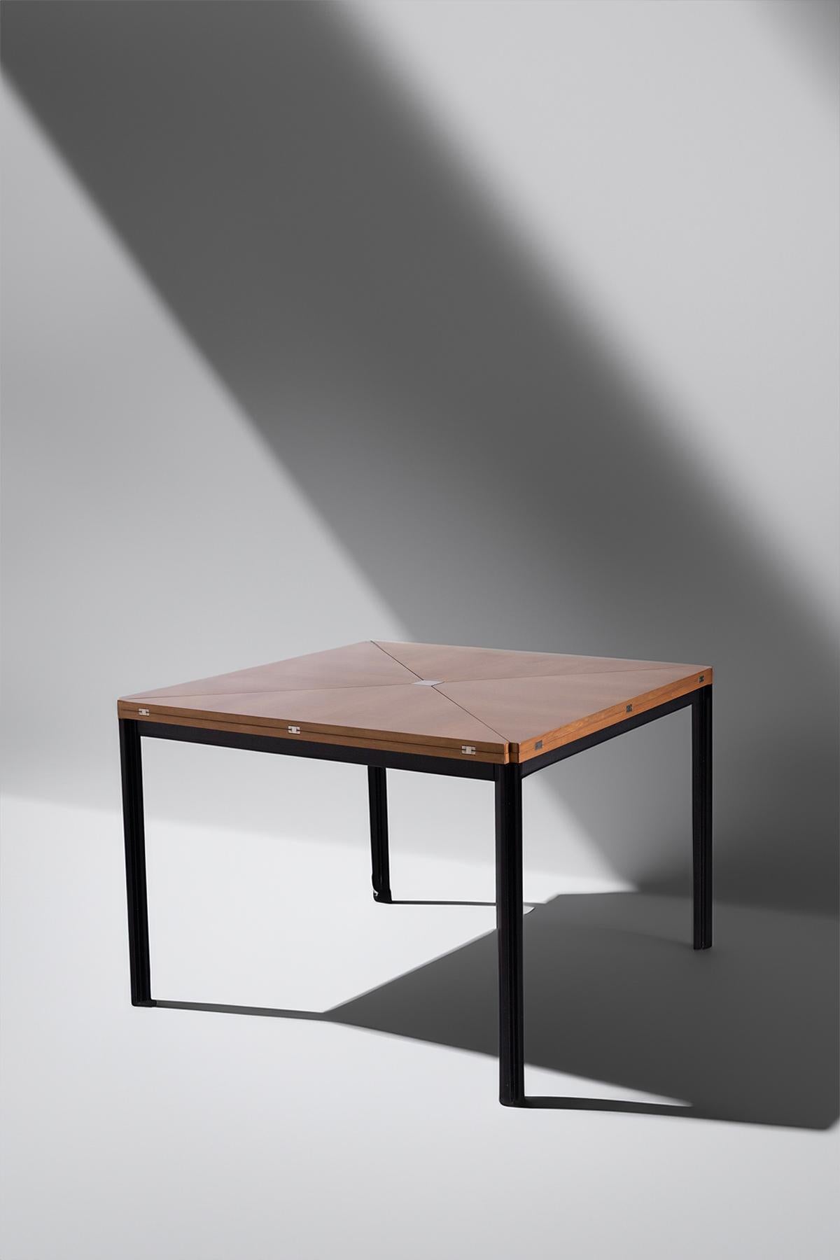 Eugenio Gerli Italian extending table for Tecno T92, LABEL In Good Condition In Milano, IT