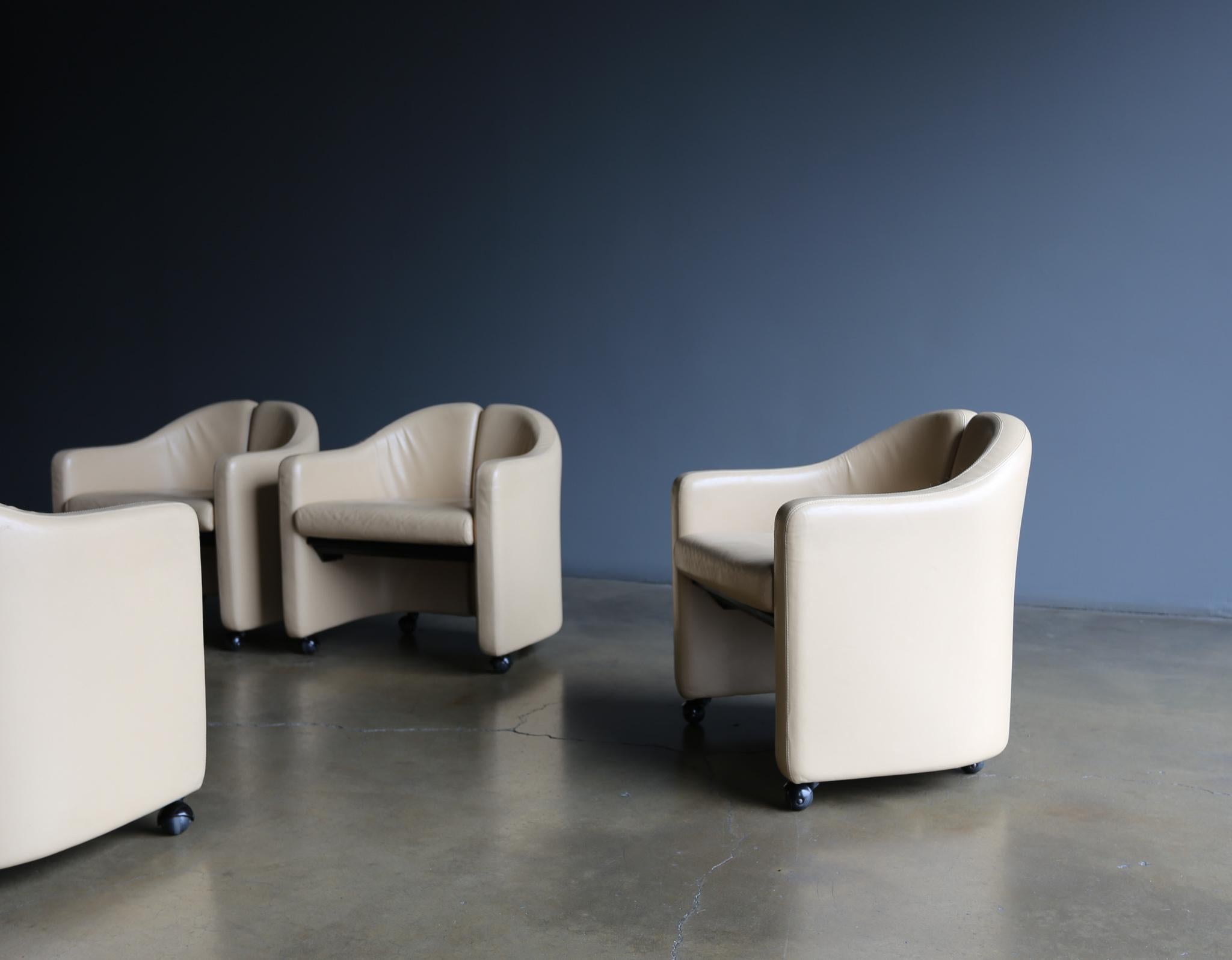 Eugenio Gerli PS142 Leather Split Back Chairs for Tecno, Italy, circa 1975 2