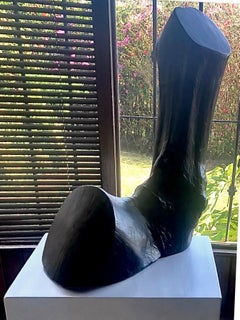 Pata Negra 2019, Sculpture en Bois de Noyer et Peinture Laquée 
