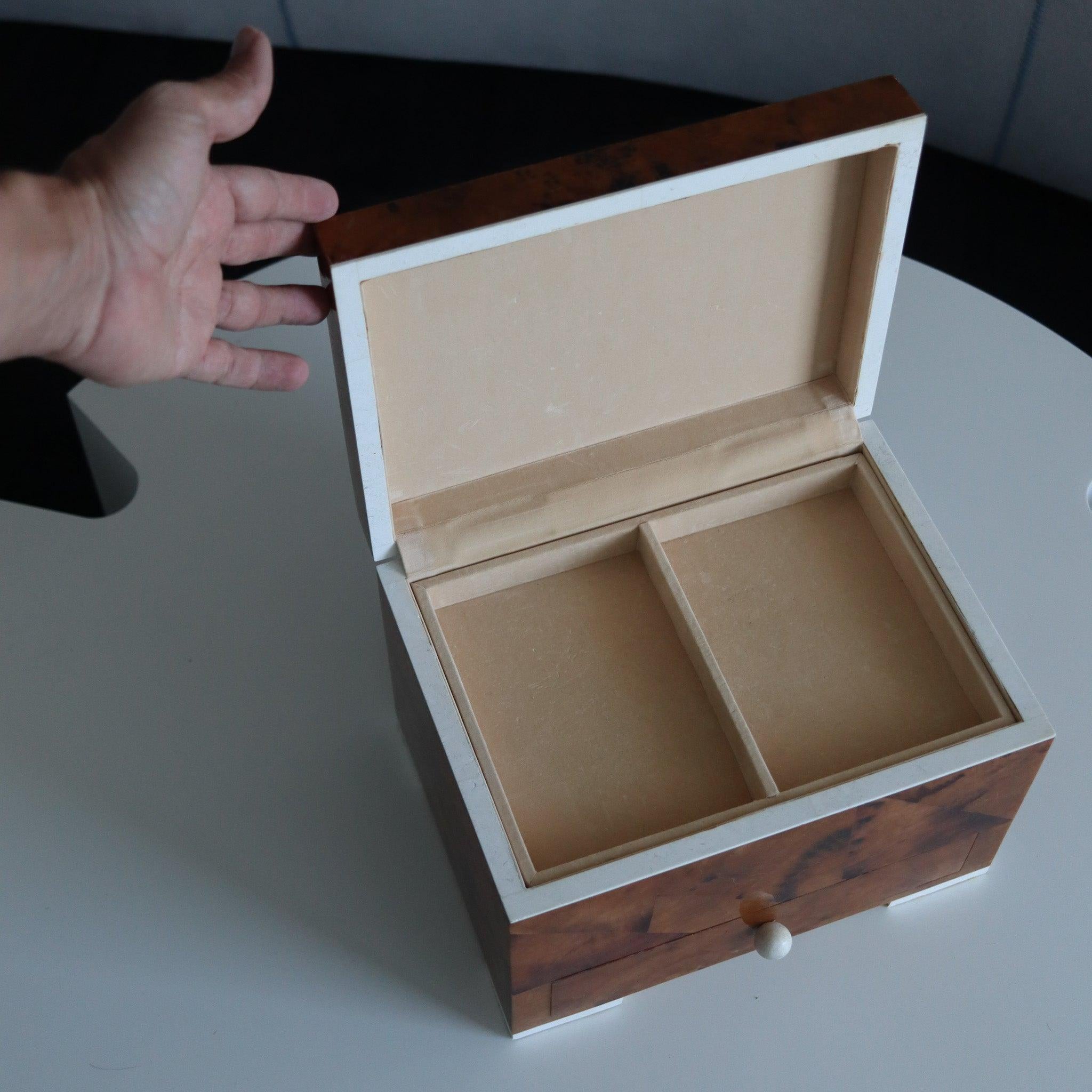 EUGENIO TAVOLA For Oggetti Coffre à bijoux Corne tessellée et Wood précieux en vente 4
