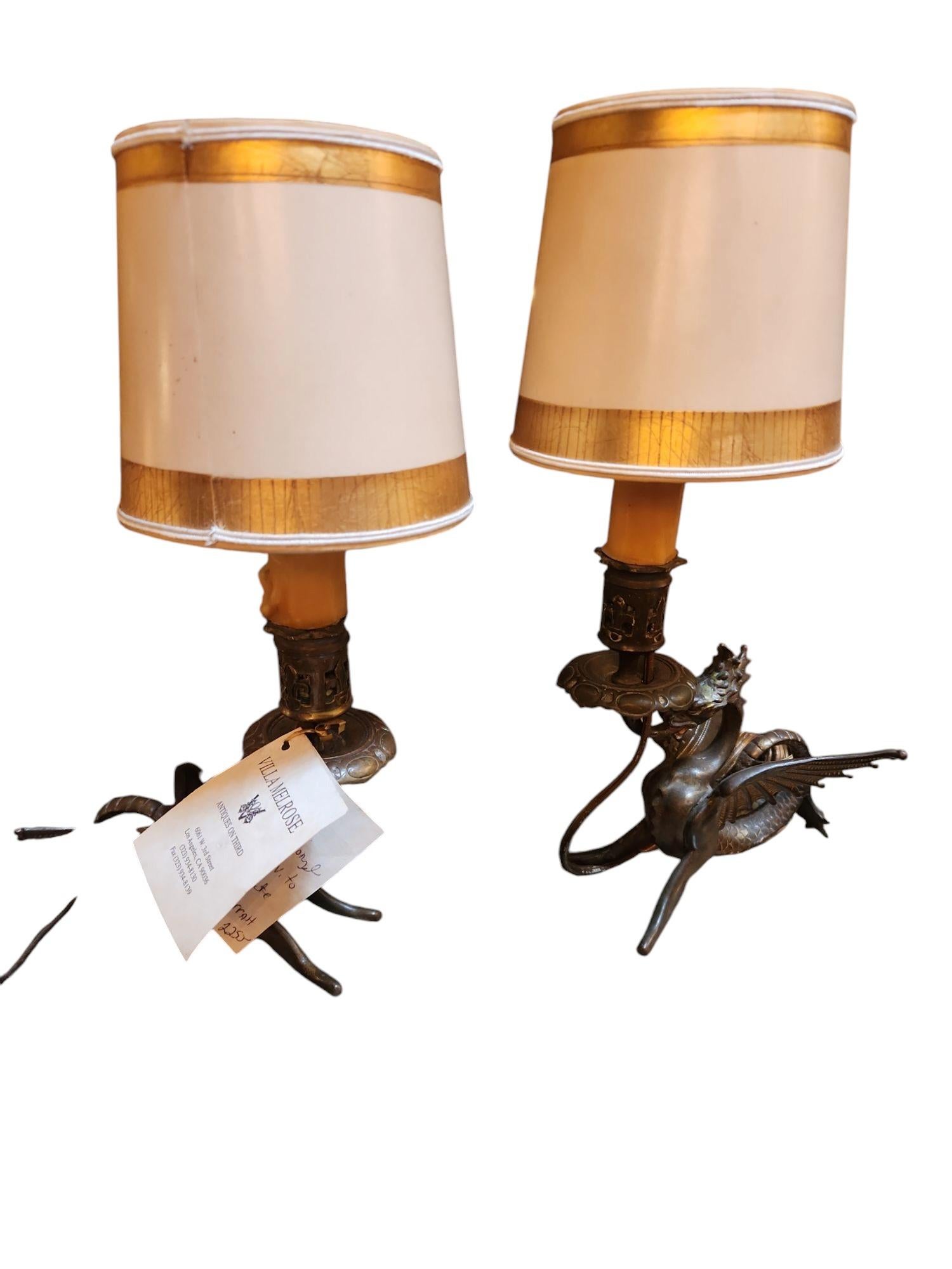 Lampade a forma di drago in bronzo in miniatura, 20° secolo In condizioni buone in vendita a Los Angeles, CA