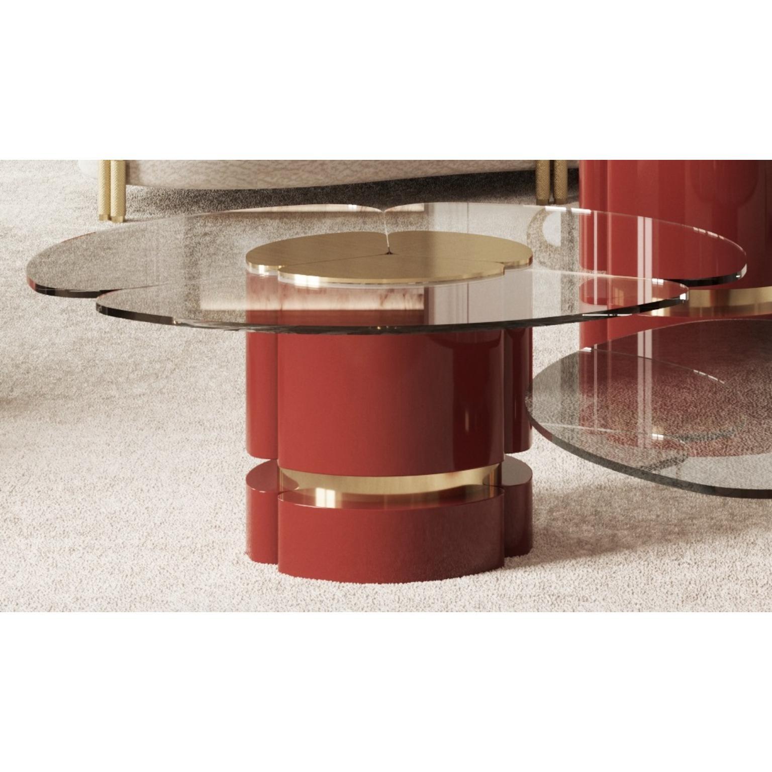 Euphoria Medium Center Table by Memoir Essence
Dimensions: D 90 x W 90 x H 37 cm.
Materials: Polished brass, lacquer and glass.

Available in different sizes. Please contact us.

Memoir presents the new center table set Euphoria. Dynamic, and