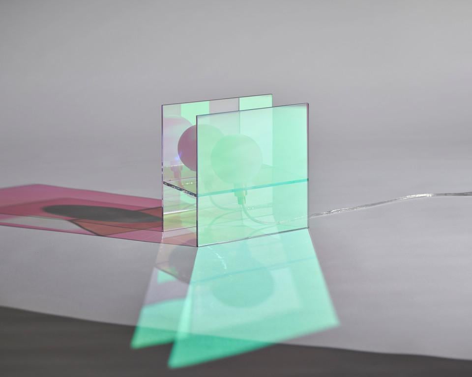 Laminé Lampe de table Euphoria par Studio Monsoleil en vente