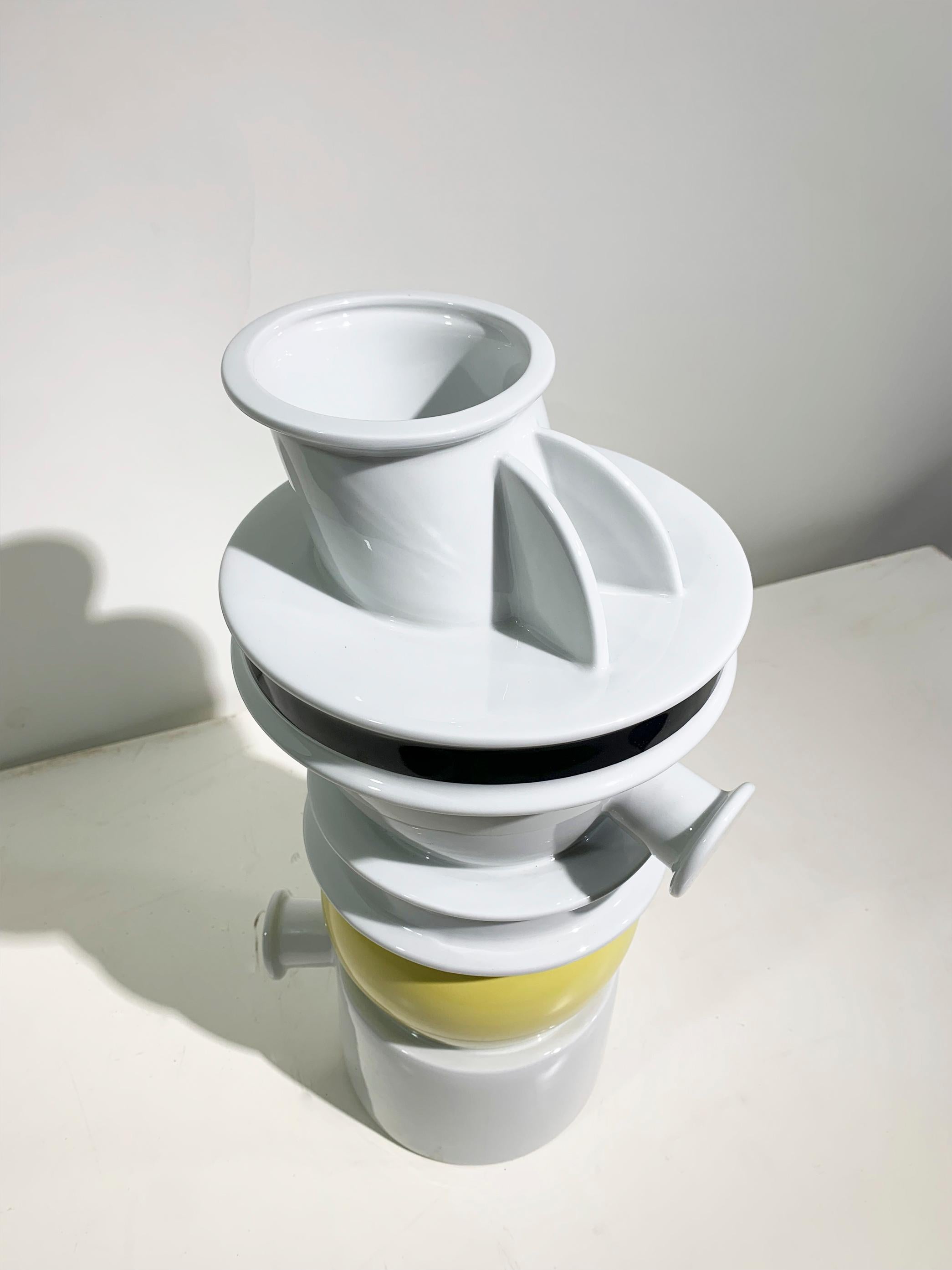 Vase Euphrates conçu par Ettore Sottsass en 1983 pour Memphis Milano en vente 2
