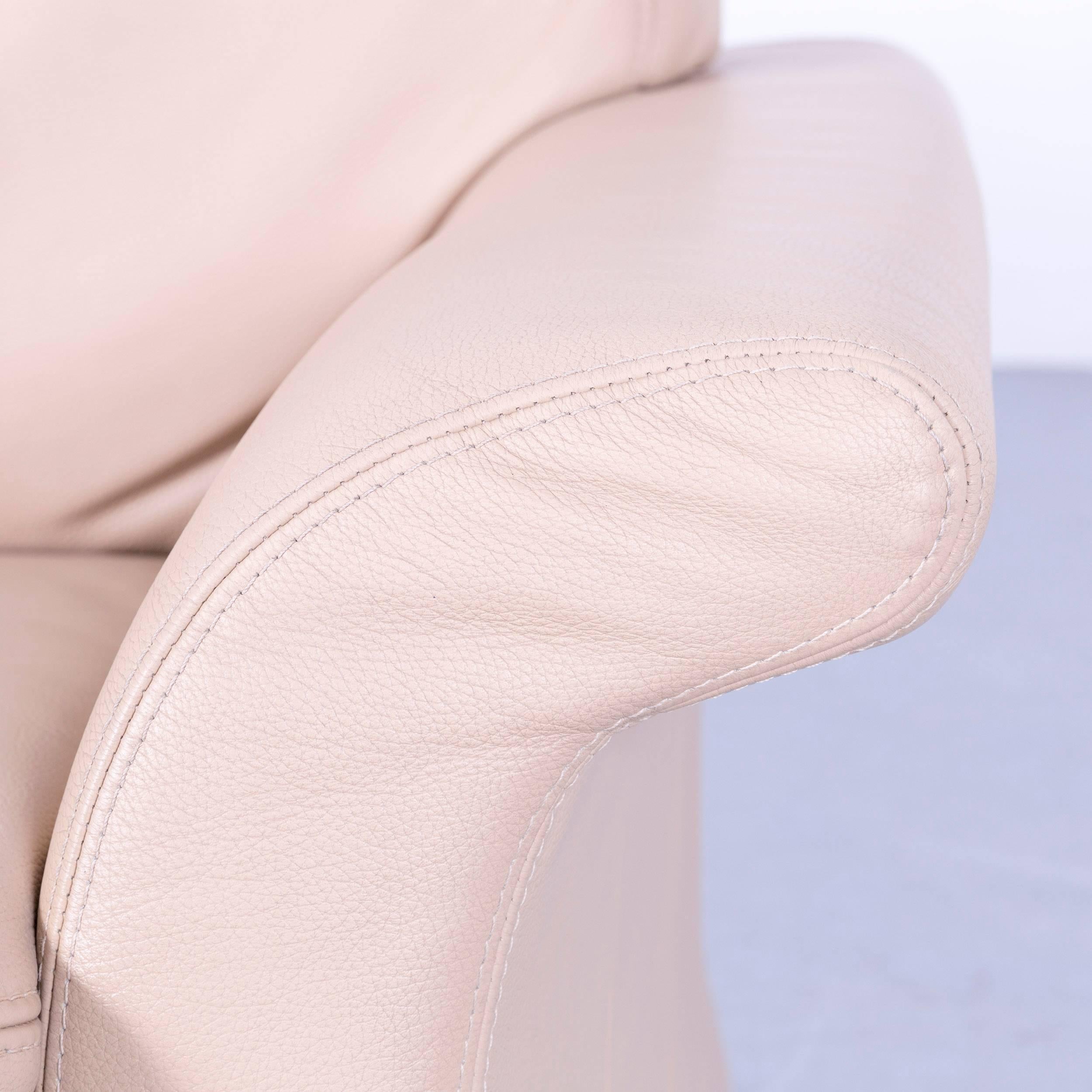 Euri Collection Designer Leather Sofa Three-Seat Beige In Good Condition In Cologne, DE