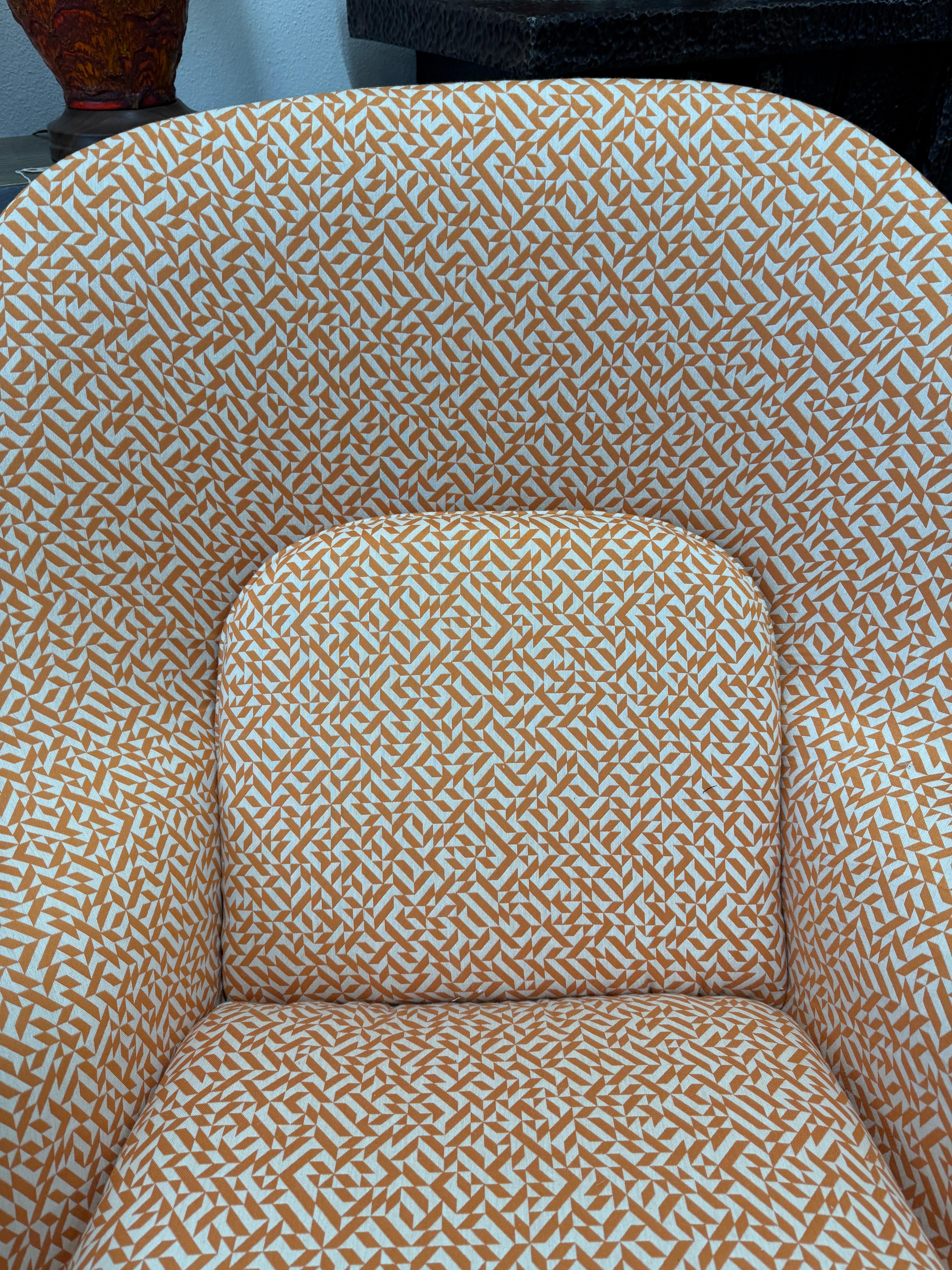 Euro Saarinen Womb Chair & Ottoman redone in Anni Albers Knoll Eclat Weave For Sale 1