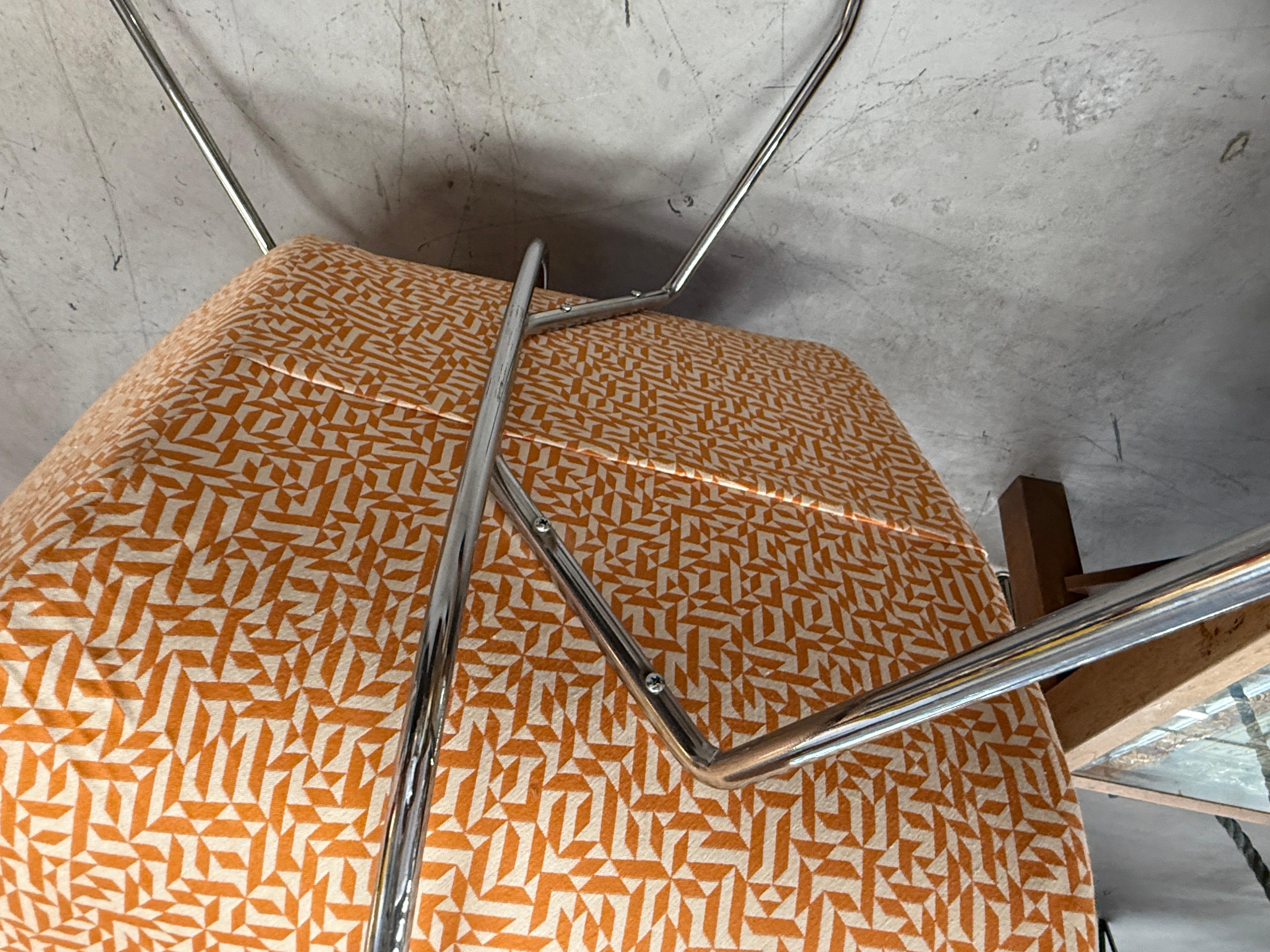 Euro Saarinen Womb Chair & Ottoman redone in Anni Albers Knoll Eclat Weave For Sale 2