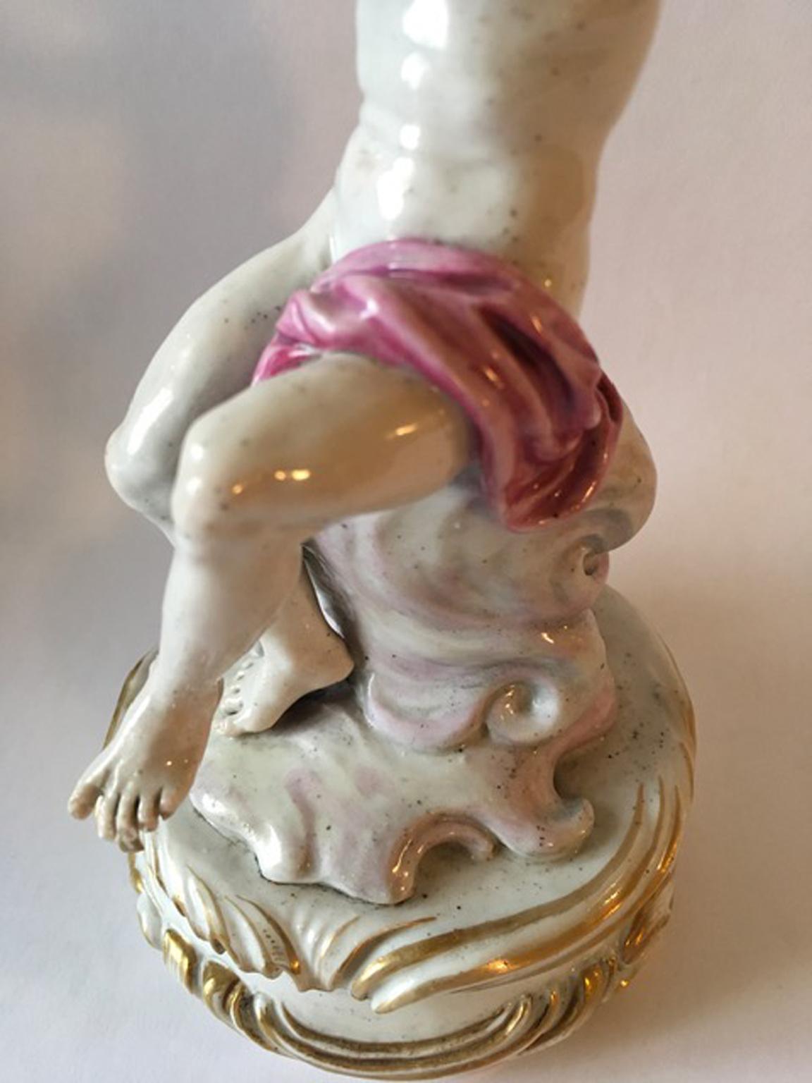 Europe 18th Century Attribuited to Meissen Porcelain Giove Figurine In Good Condition For Sale In Brescia, IT