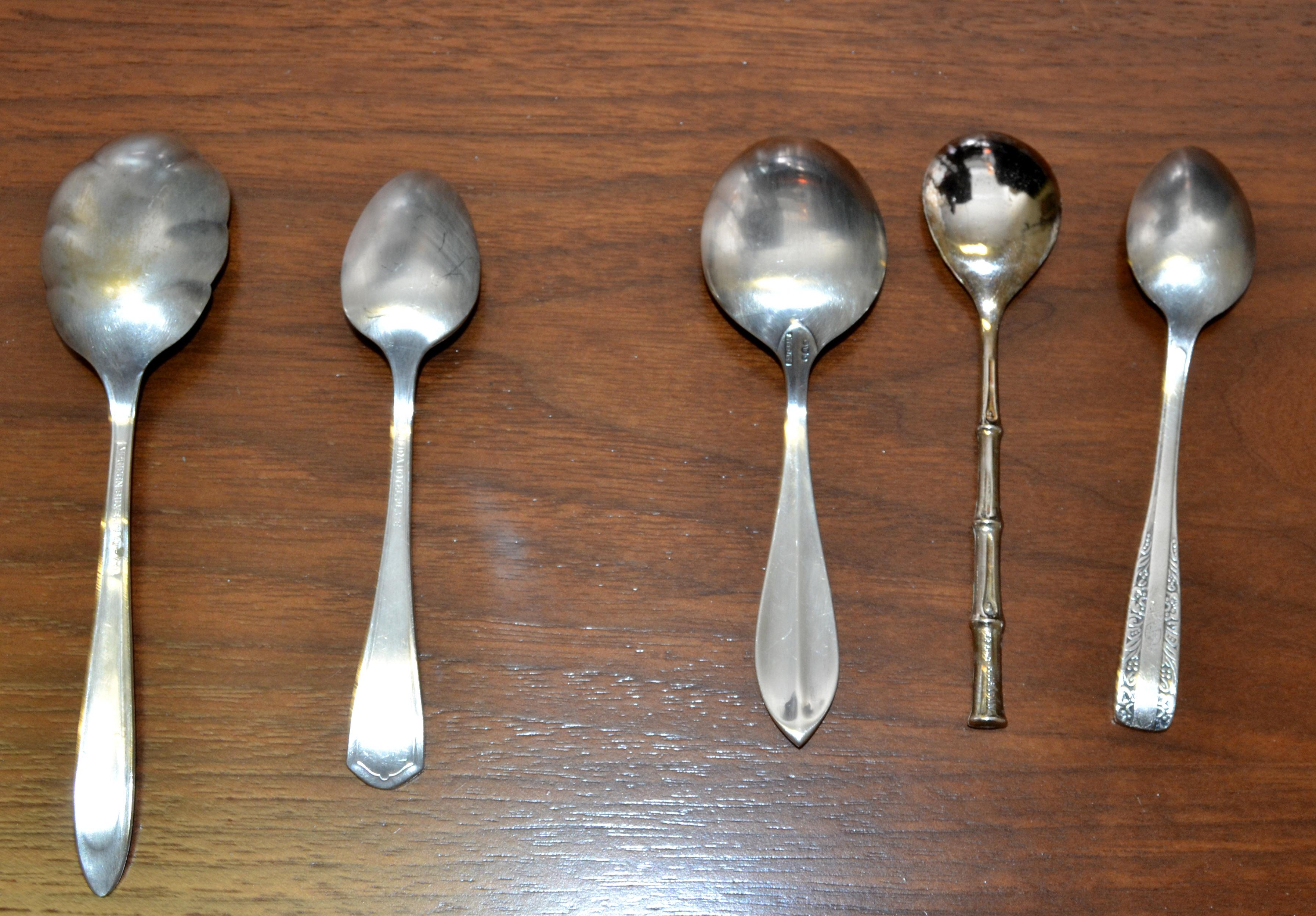 Metal Europe and USA Collection 5 Tea Baby Spoons Marked Sterling Silver Plate Spoons For Sale