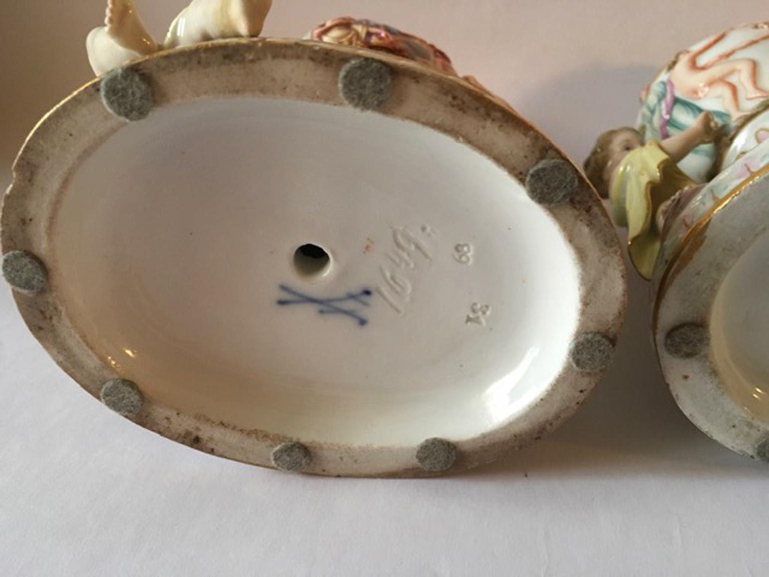 Europe Mid-19th Century Meissen Pair Porcelain Vases For Sale 13