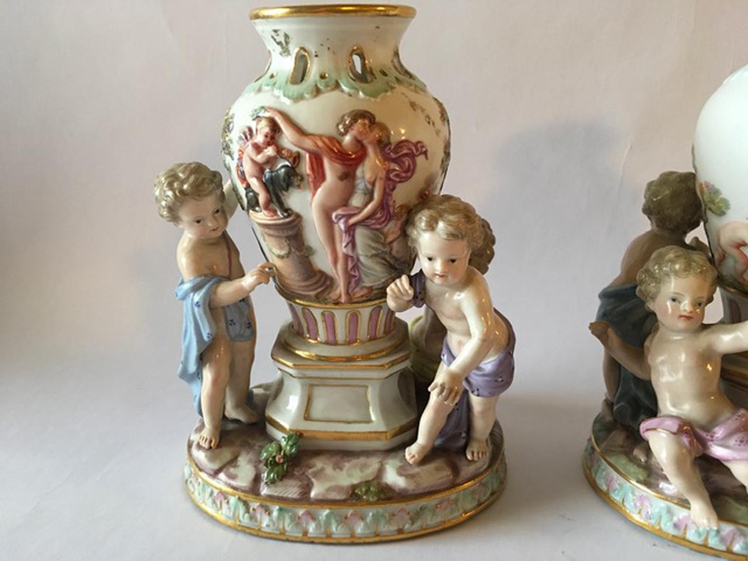 German Europe Mid-19th Century Meissen Pair Porcelain Vases For Sale