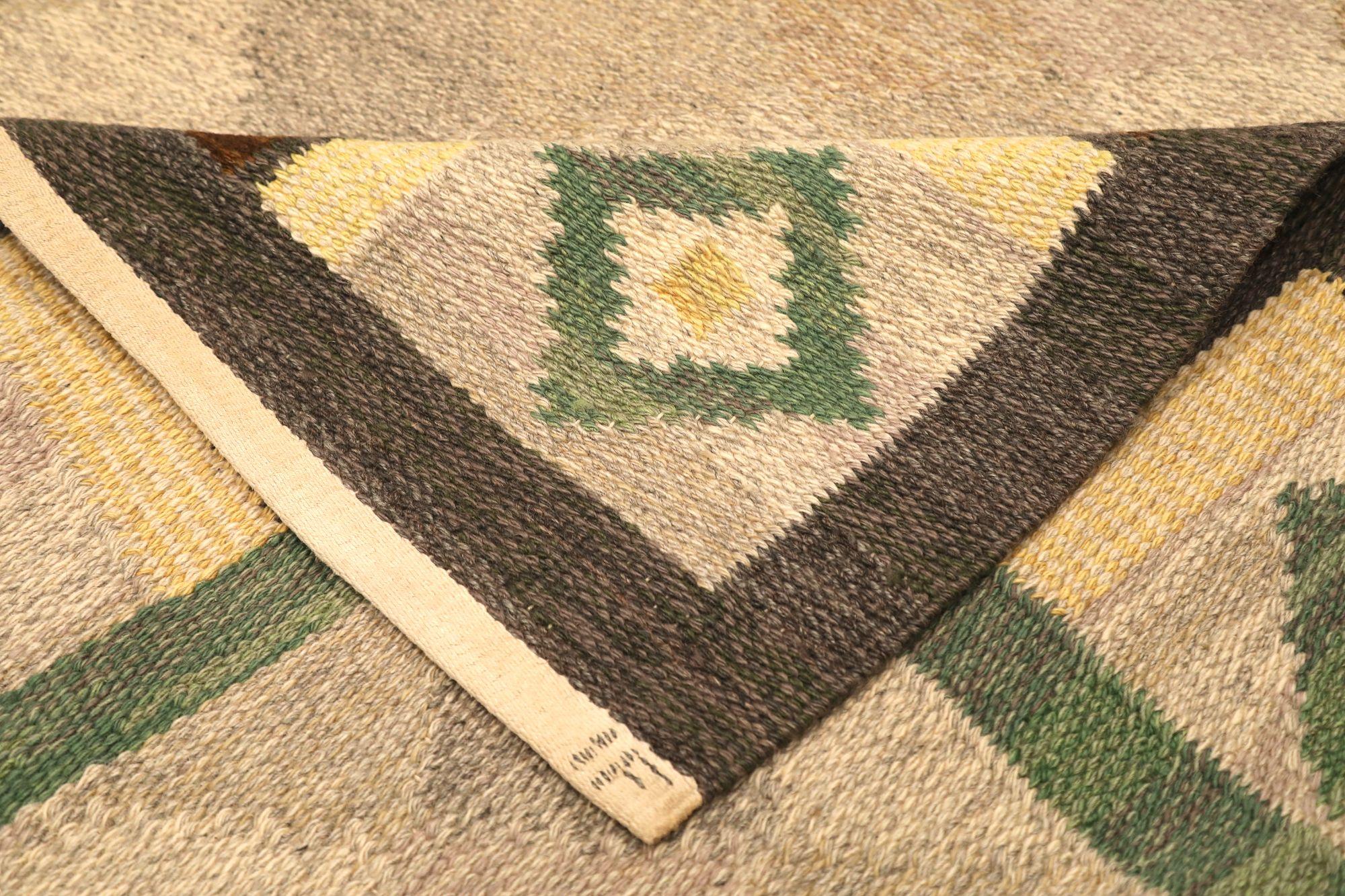 Europe Schwedische Kollektion Kleiner Teppich - Wolle Grün Elfenbein Design - 97371 im Zustand „Hervorragend“ im Angebot in Dallas, TX