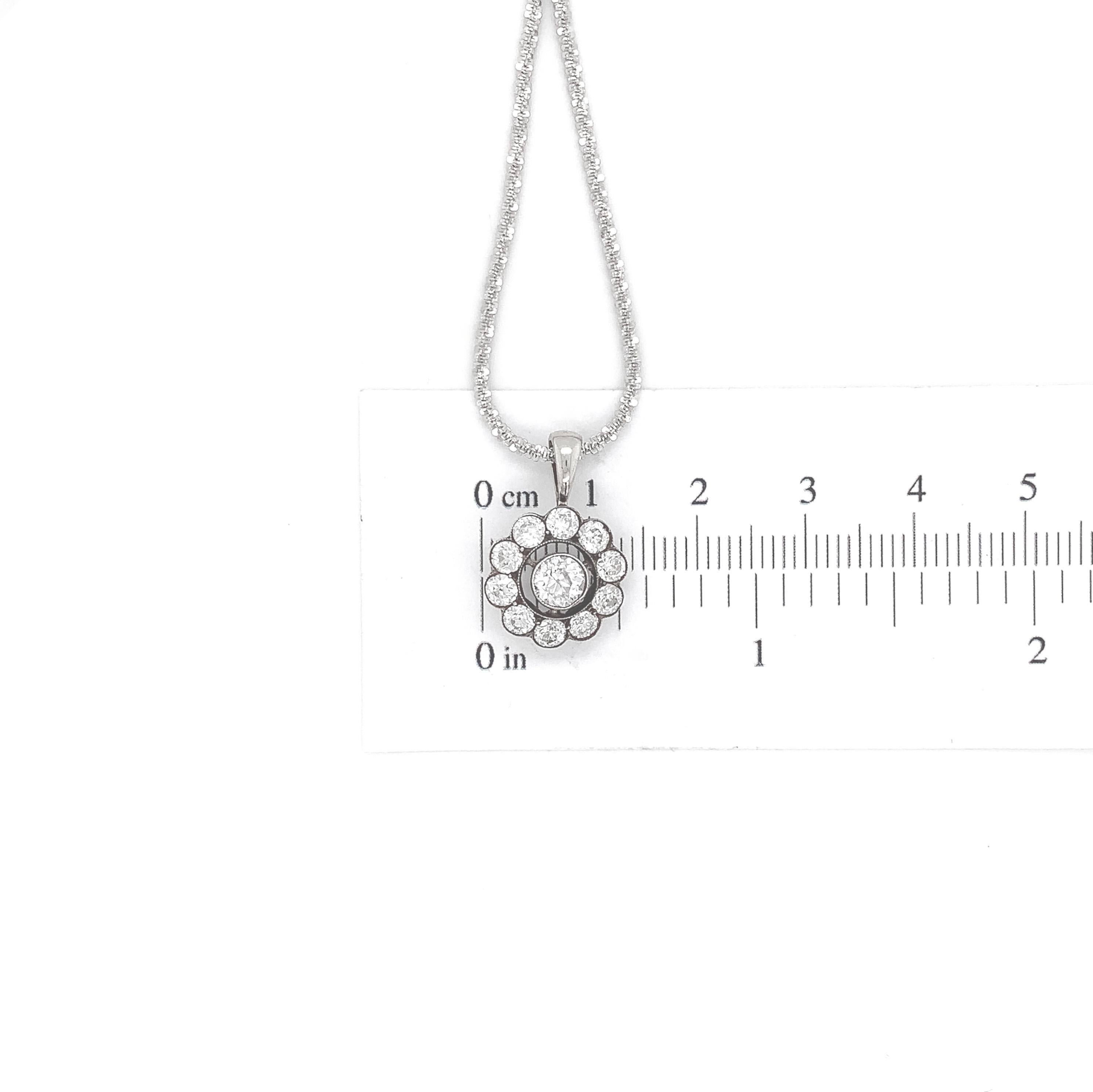 Ciondolo europeo in oro e argento 14K con diamante a rosetta in vendita 3