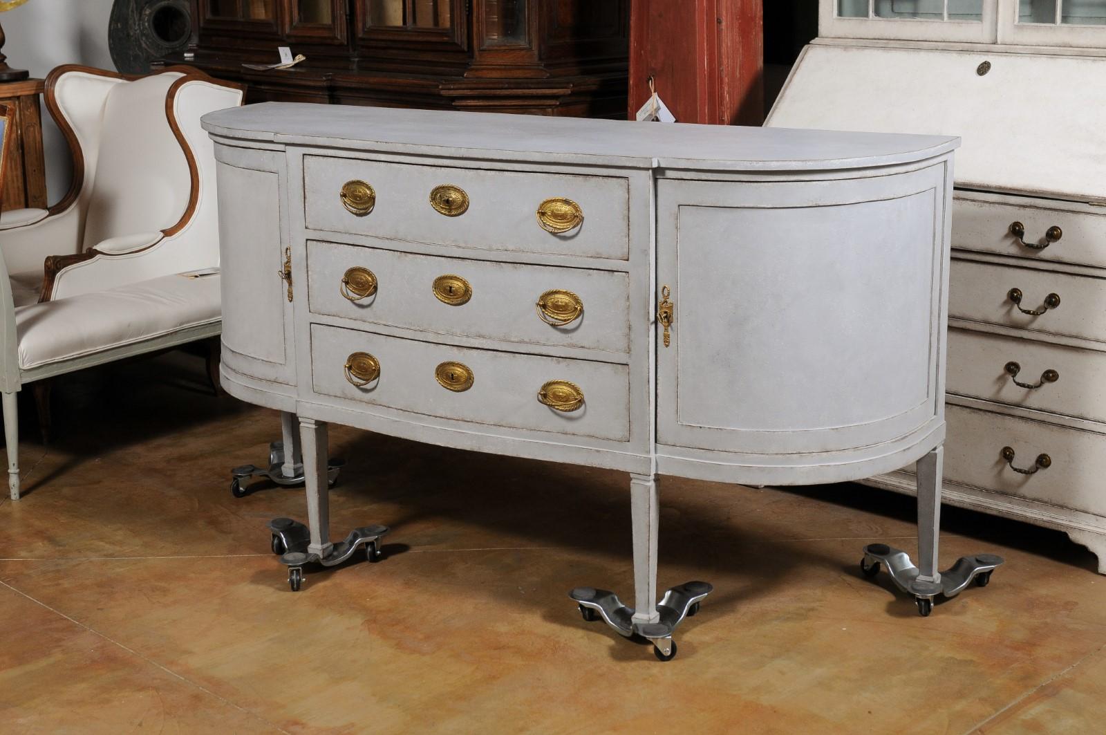 European 1830s Painted Demilune Sideboard with Three Drawers and Rounded Doors For Sale 9