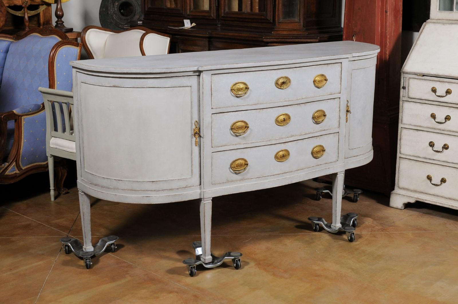 European 1830s Painted Demilune Sideboard with Three Drawers and Rounded Doors For Sale 1