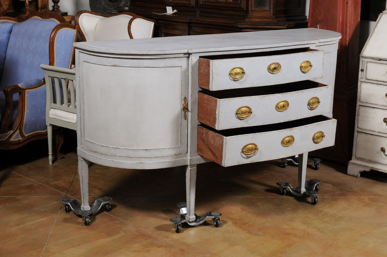 European 1830s Painted Demilune Sideboard with Three Drawers and Rounded Doors For Sale 2
