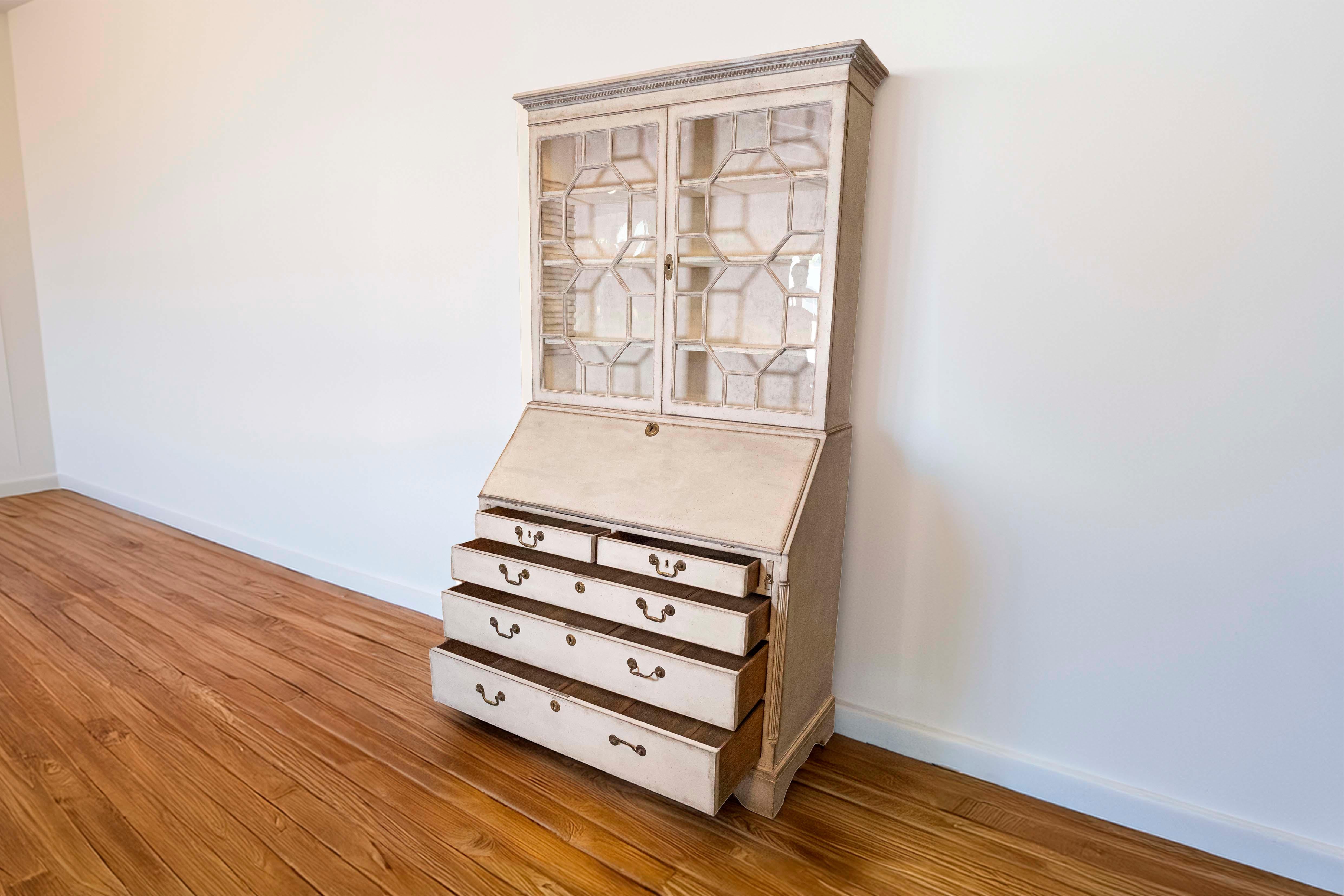 European 18th Century Tall Secretary with Slant Front Desk and Old Glass Doors For Sale 2
